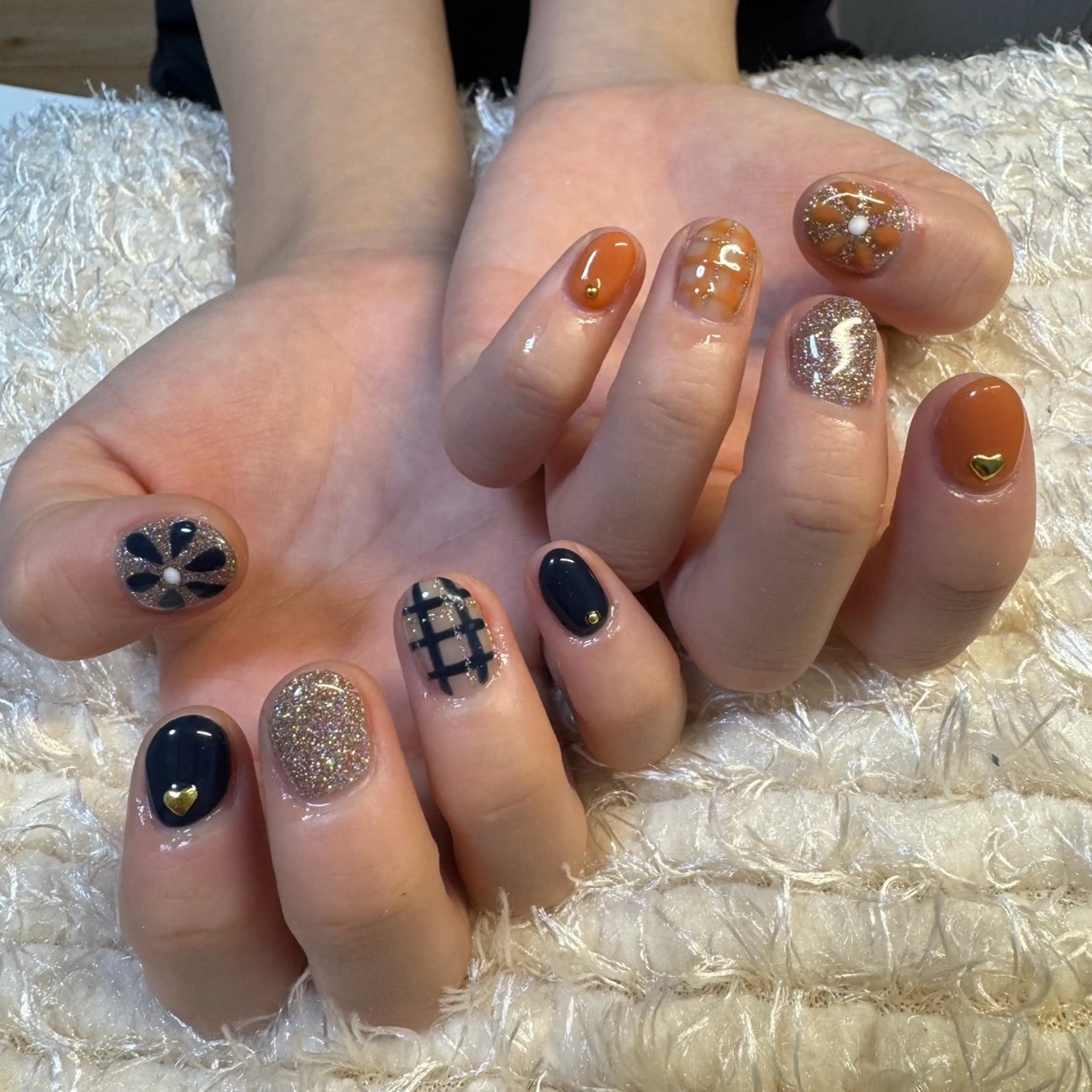 ネイル ハンドネイル フットネイル nailsalon momoのネイルデザイン