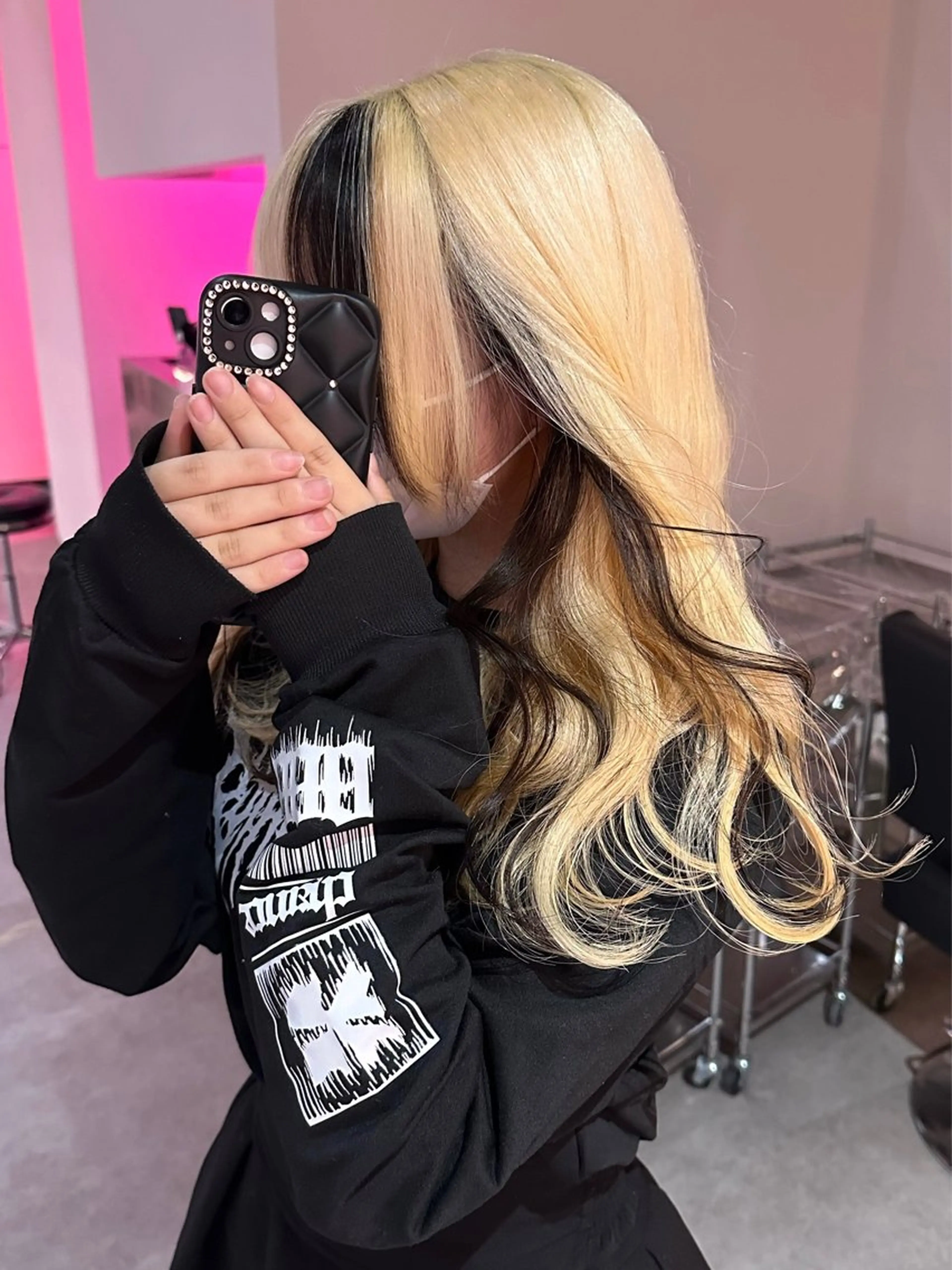 セミロング カラー 黒髪 抜きっぱなしブロンド ブロンド ヘアカラー トリートメント ブリーチカラー 特化/MAHIROのヘアスタイル