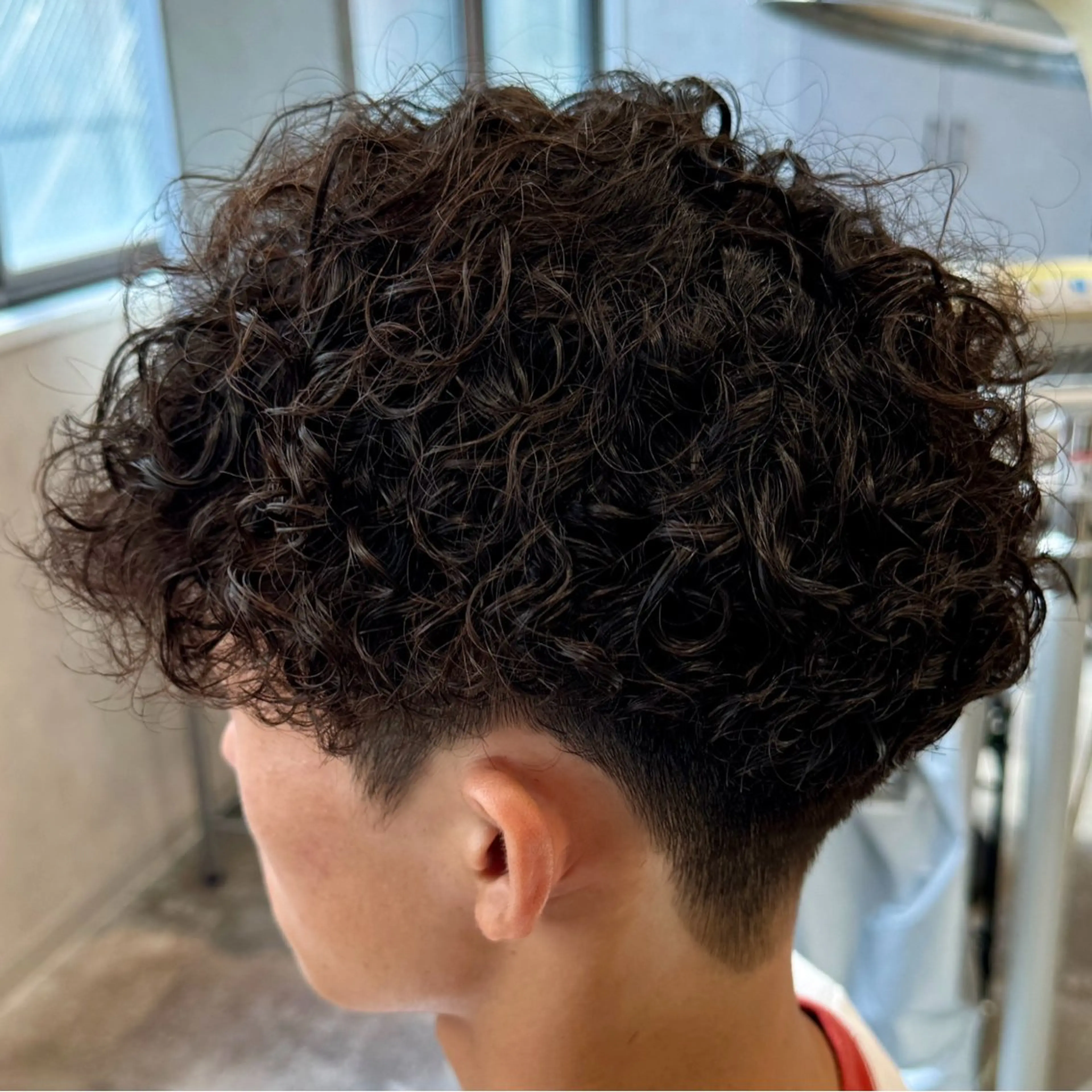 ショート パーマ ショートヘア ニュアンスパーマ プードルパーマ 優太朗/仙台/メンズ /波巻き/ツイスパ/のヘアスタイル