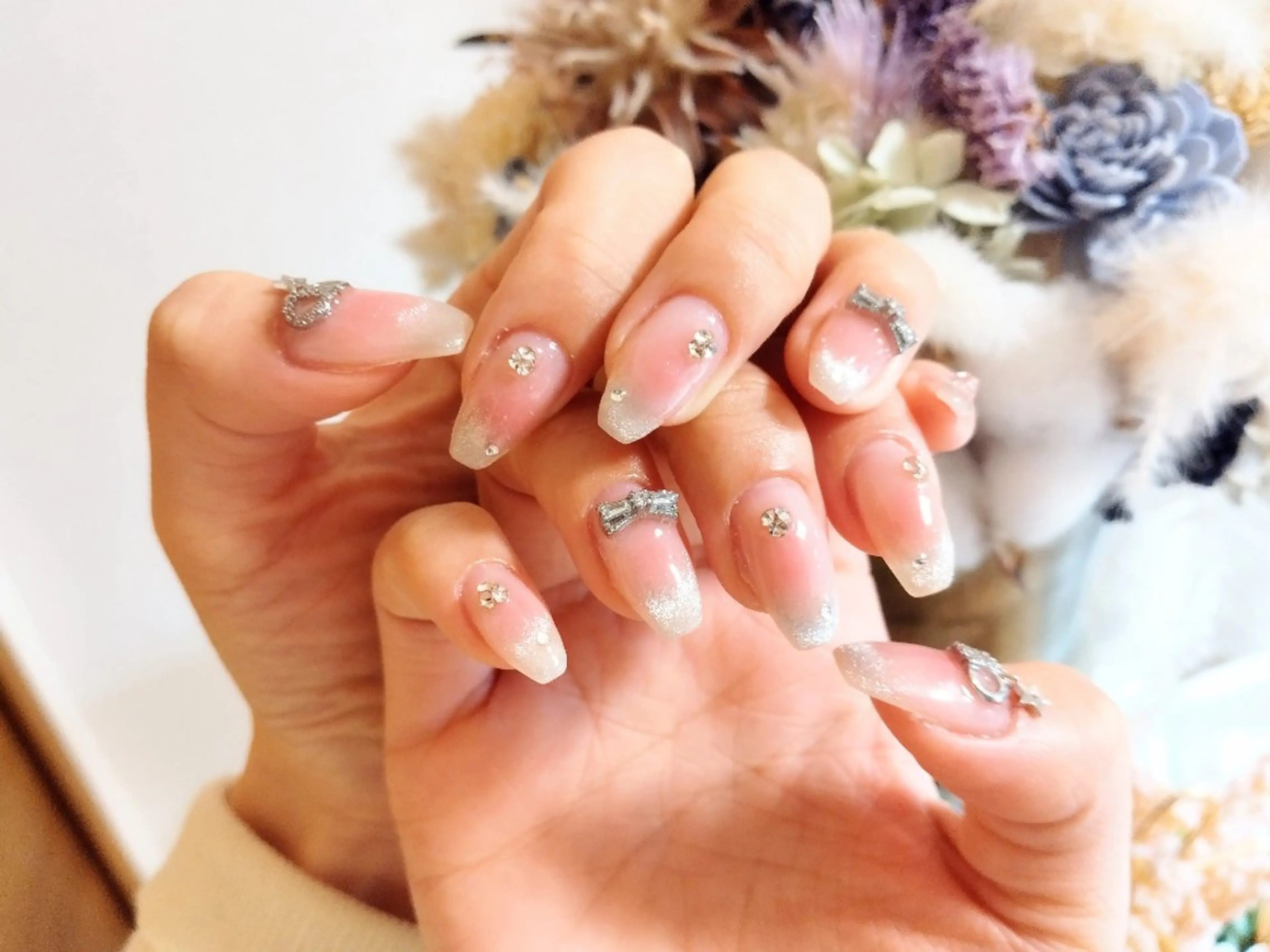 ネイル チークネイル フレンチネイル マグネットネイル マグネットフレンチ ハンドネイル ハンドケア ＤI'A ネイルサロンのネイルデザイン