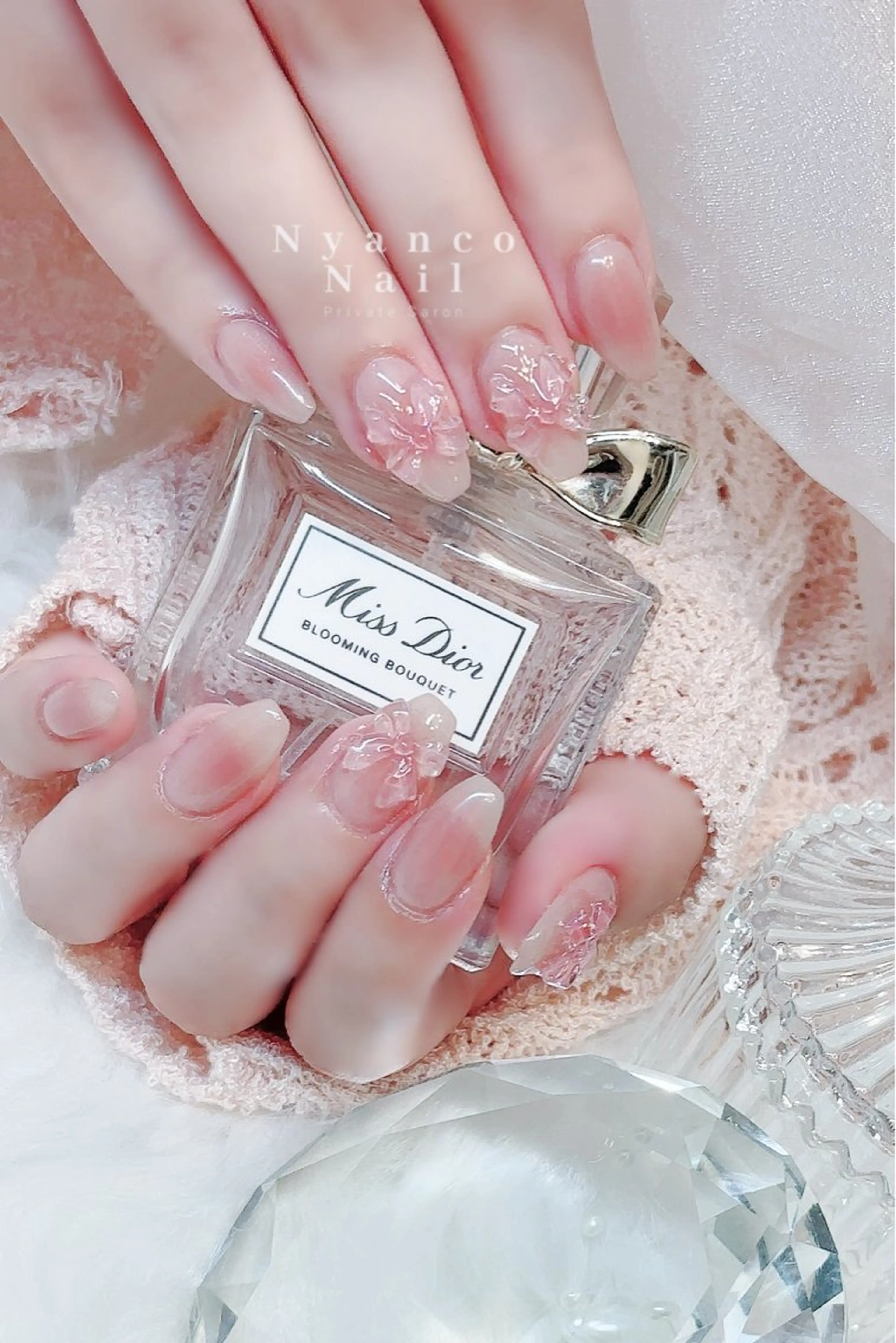 ネイル チークネイル ジェルネイル 氷ネイル・うるうるネイル キラキラネイル ロングネイル Nyanco Nailのネイルデザイン