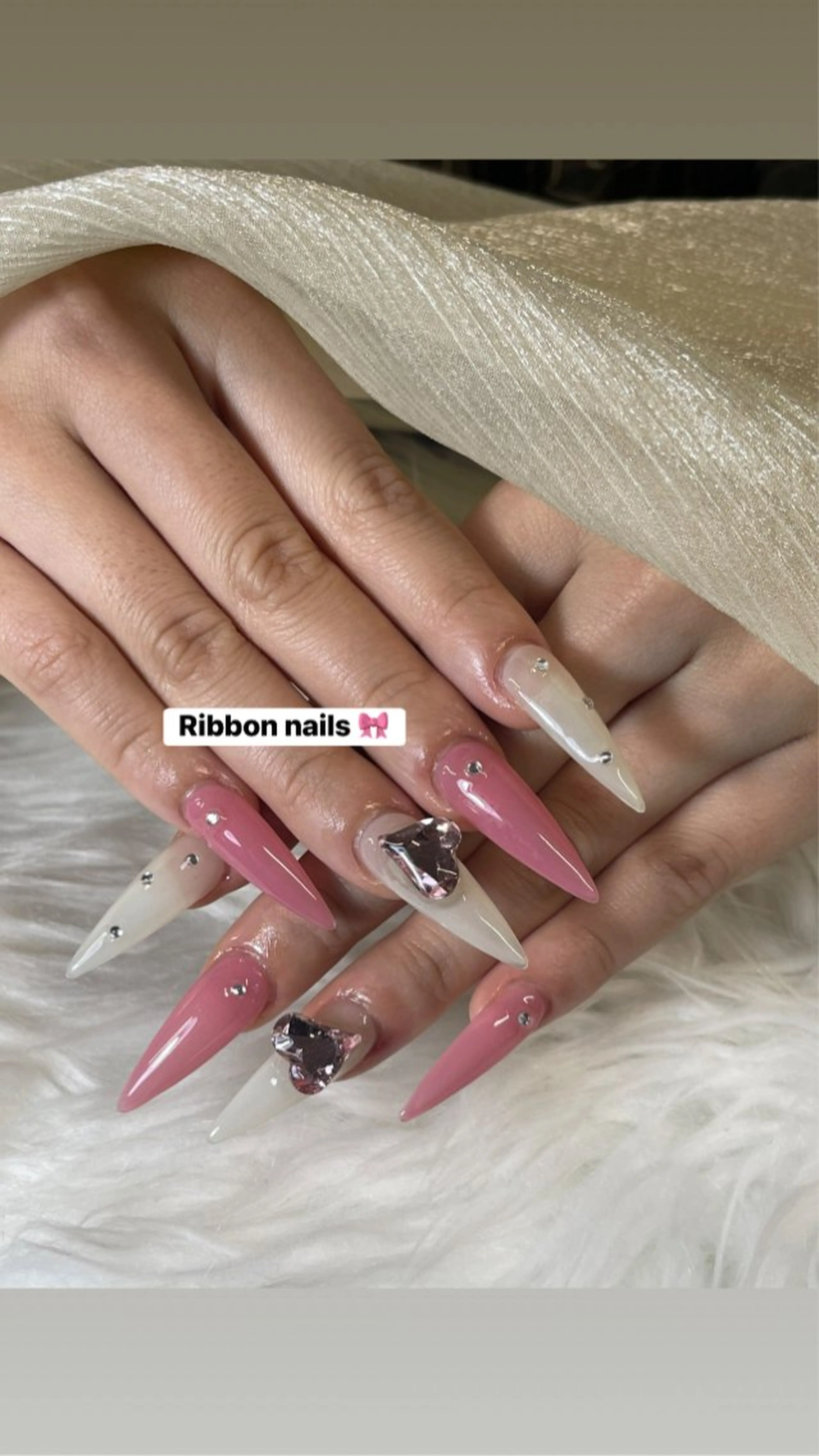 ネイル アートネイル ジェルネイル パラジェル ストーンネイル ネイルチップ ハンドネイル NiJi Nailsのネイルデザイン