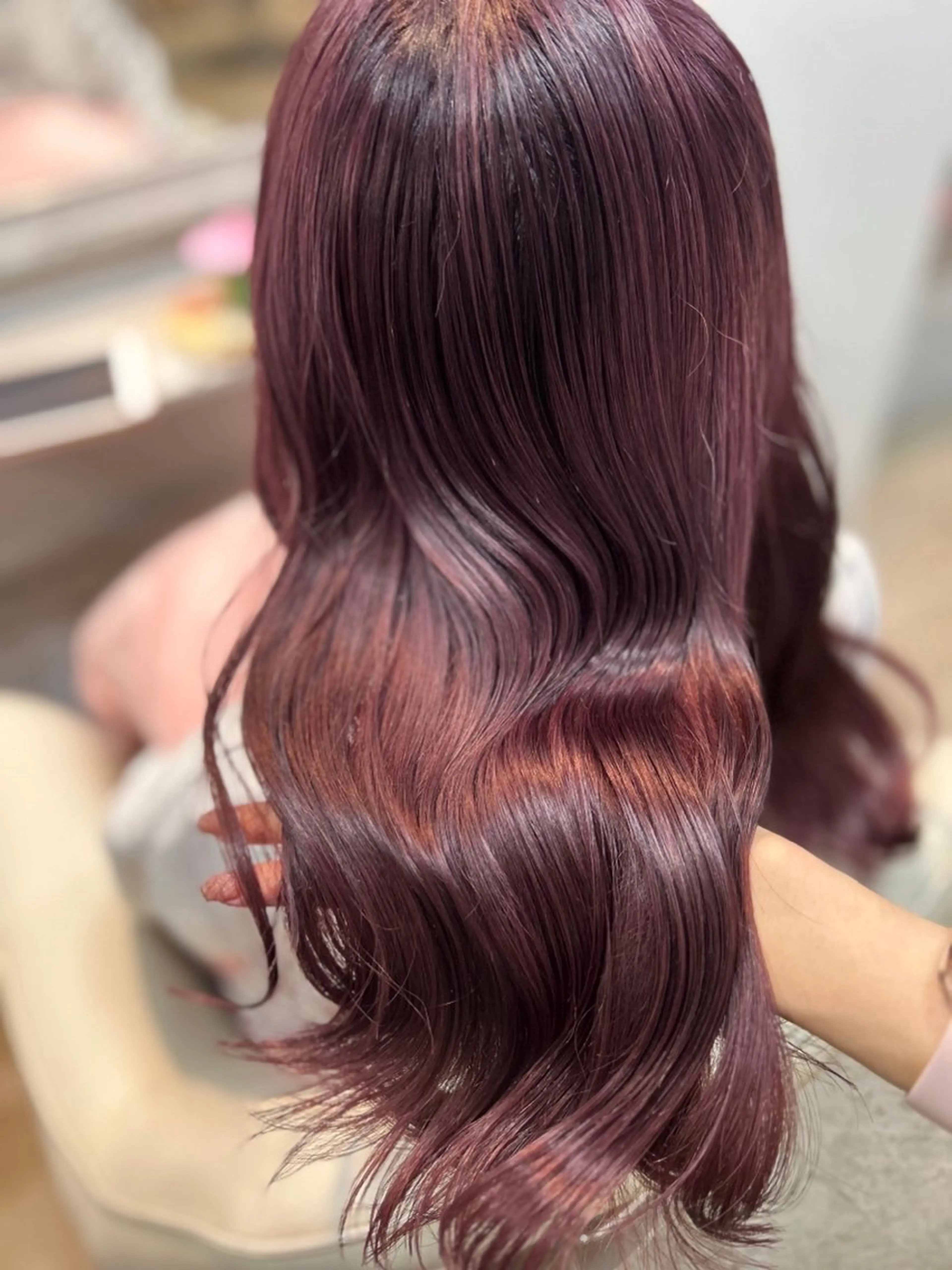 ロング カラー ブリーチ ピンクカラー 池袋𓏲𓎨RINA ・ReFa取扱店のヘアスタイル