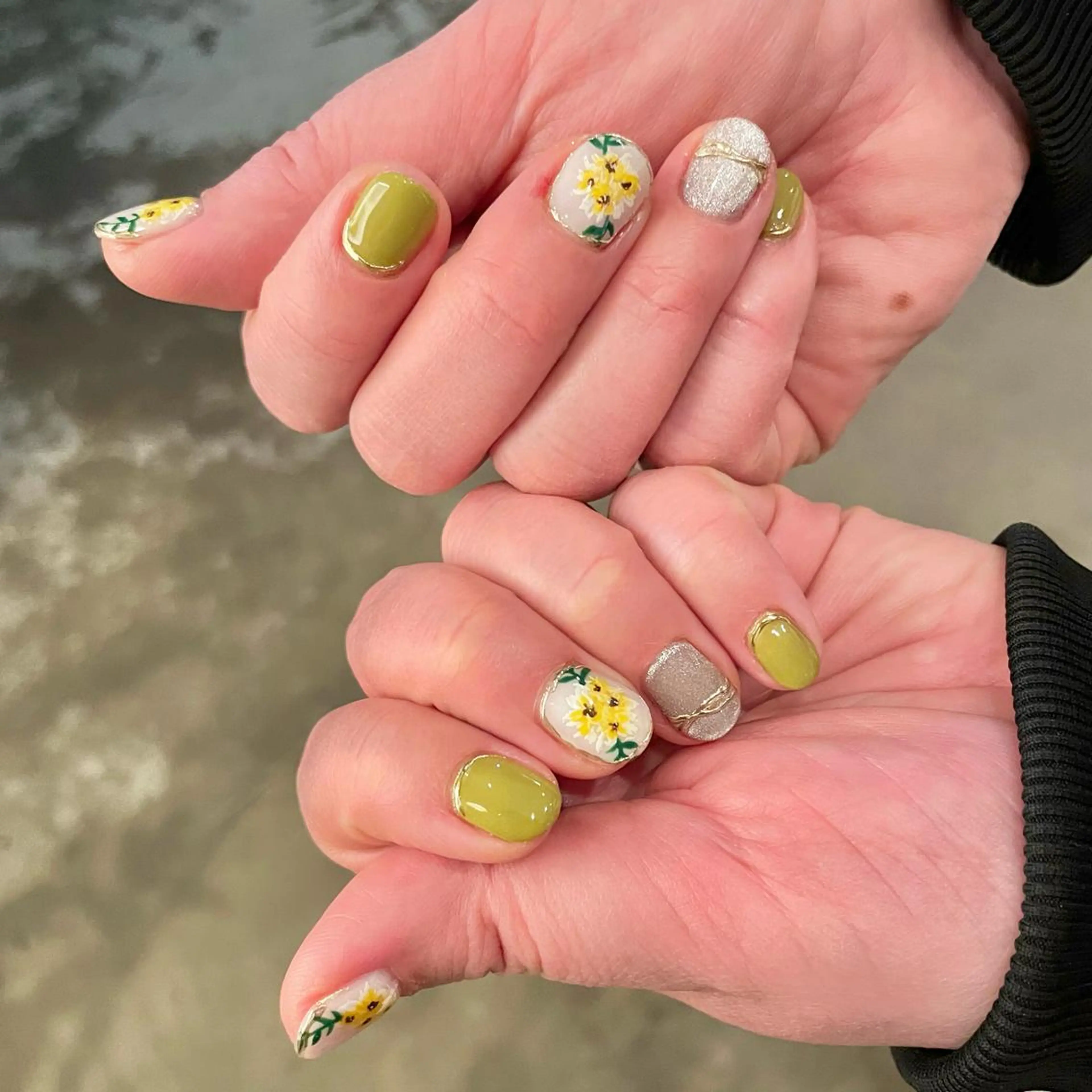 ネイル シモダ カスミ 🦀 @ksm_smdのネイルデザイン