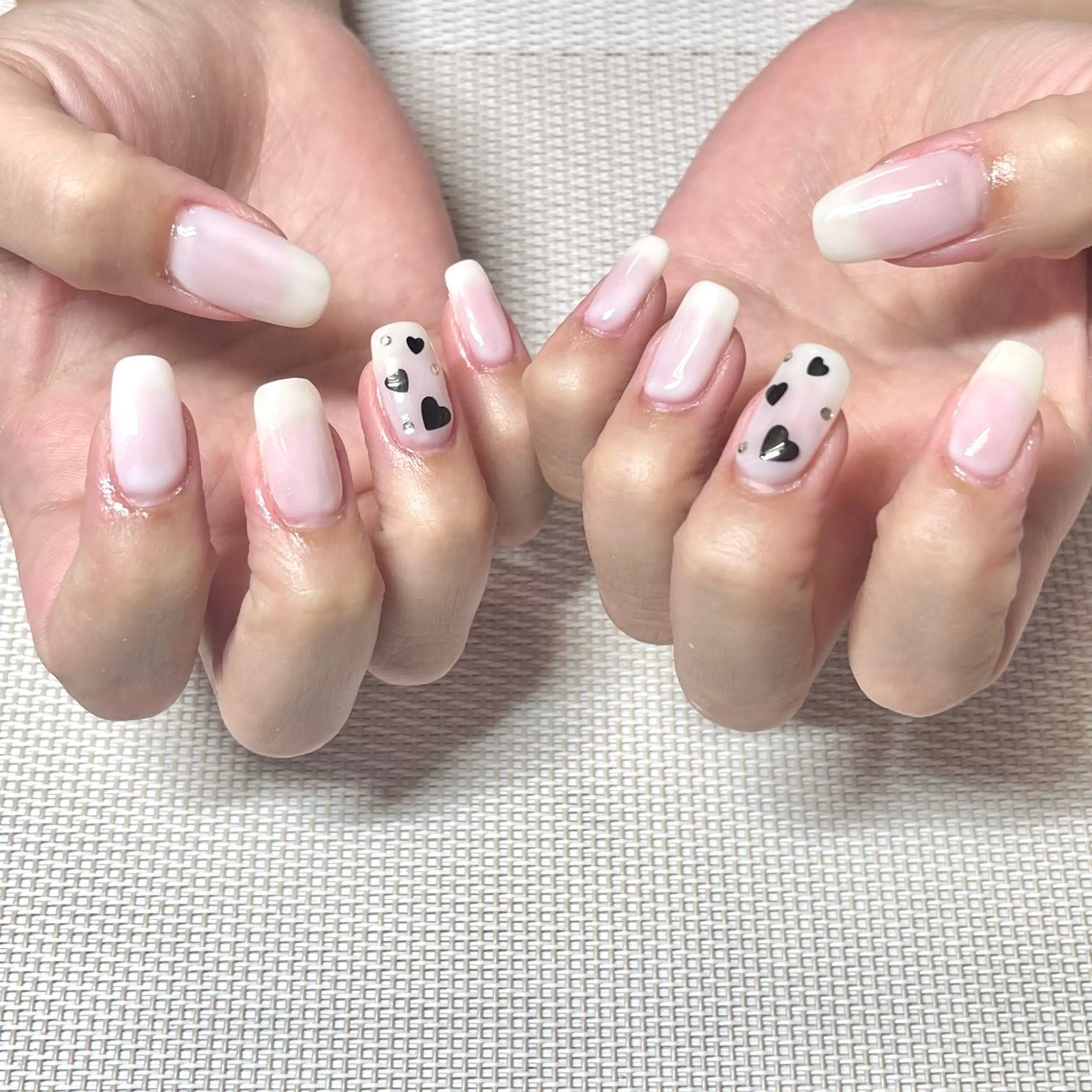 【オフ有】選べるデザイン⟡.*ハンドワンポイント💍    (パラジェル変更可/笹塚)の写真