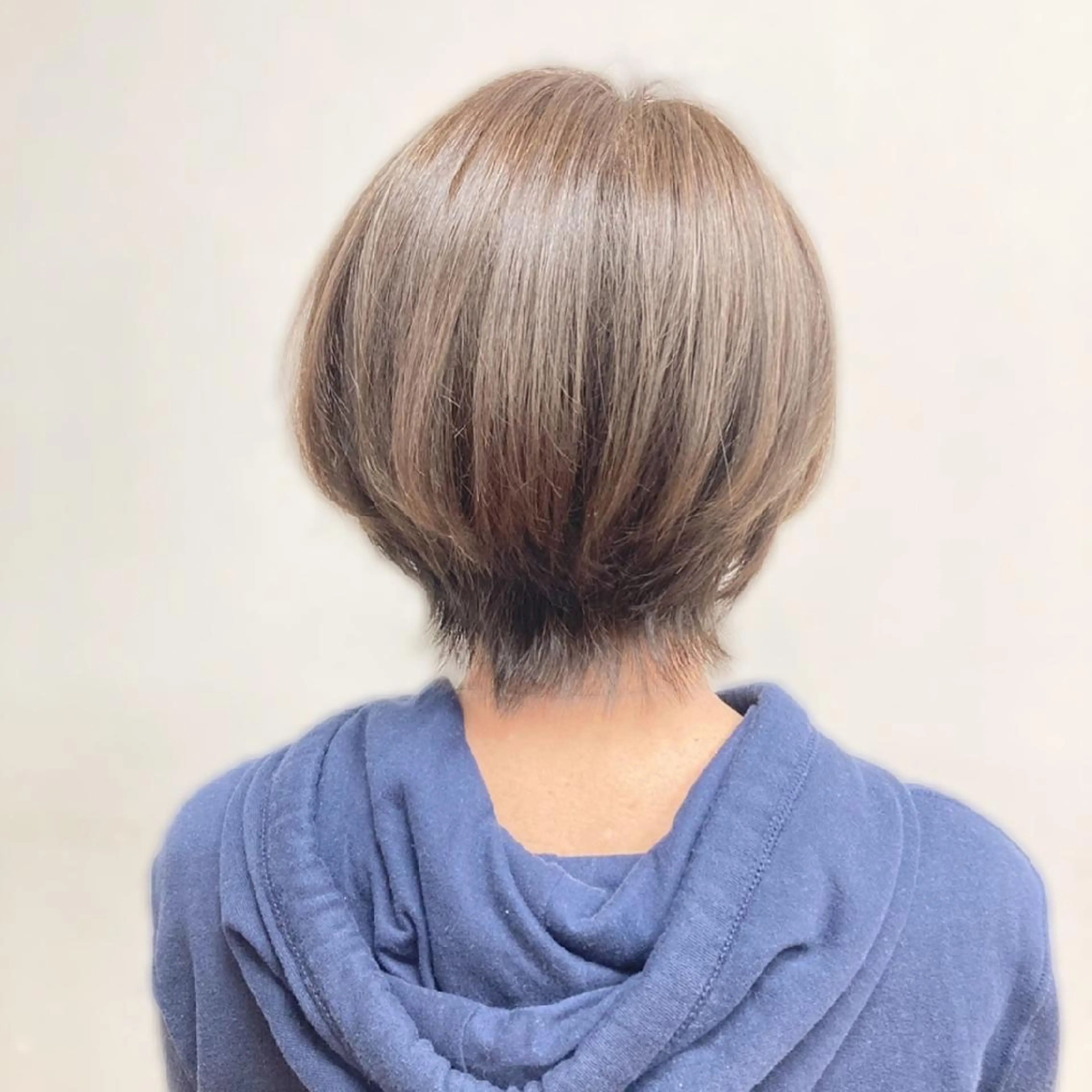 ショート 💜𝑳𝑼𝑵𝑨 🌻母良田愛美🌻のヘアスタイル
