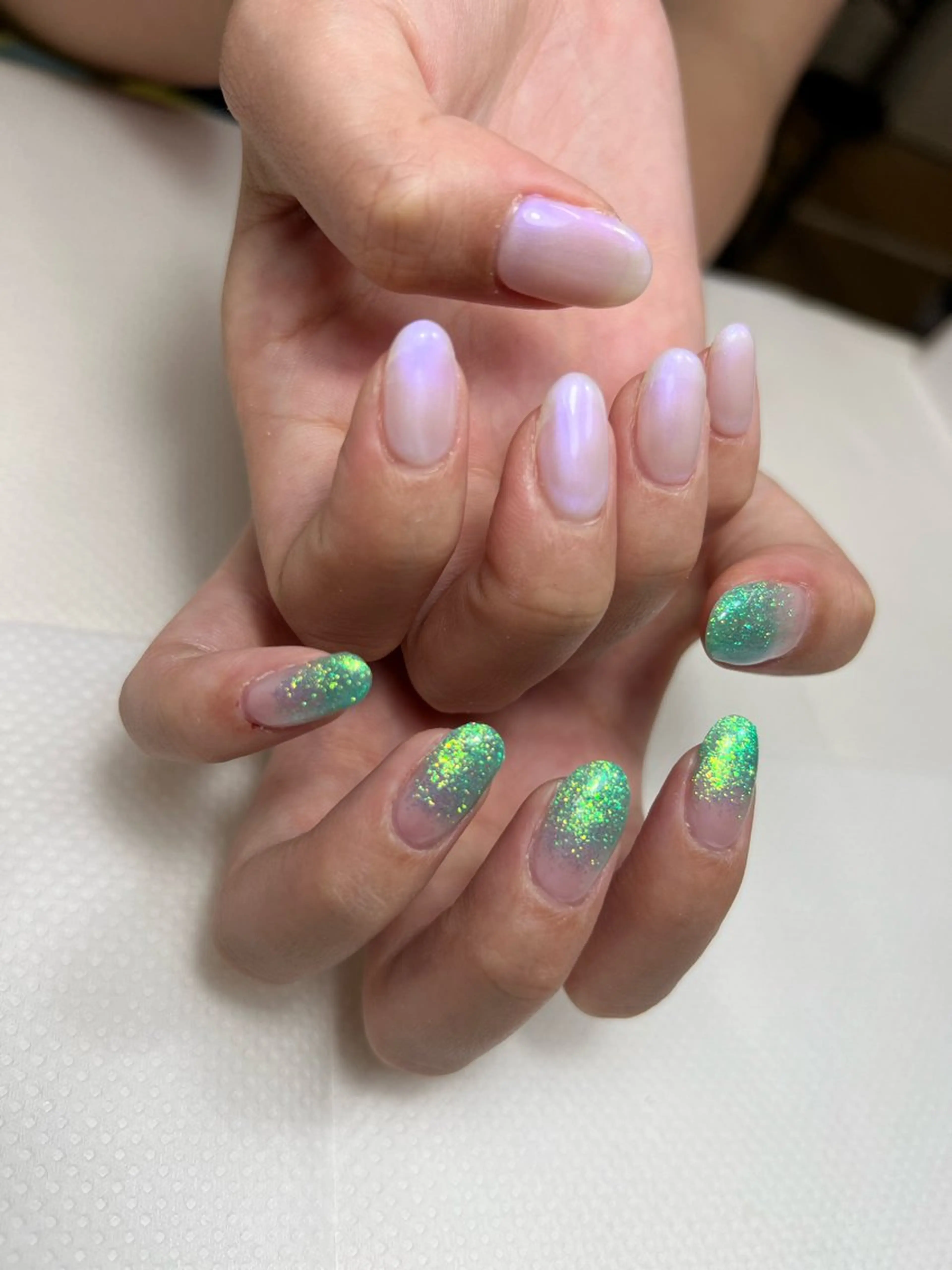 ネイル ラメ(グリッター) ラメグラデーション ホワイト 🌴kawamura Yukako🪼🩵のネイルデザイン