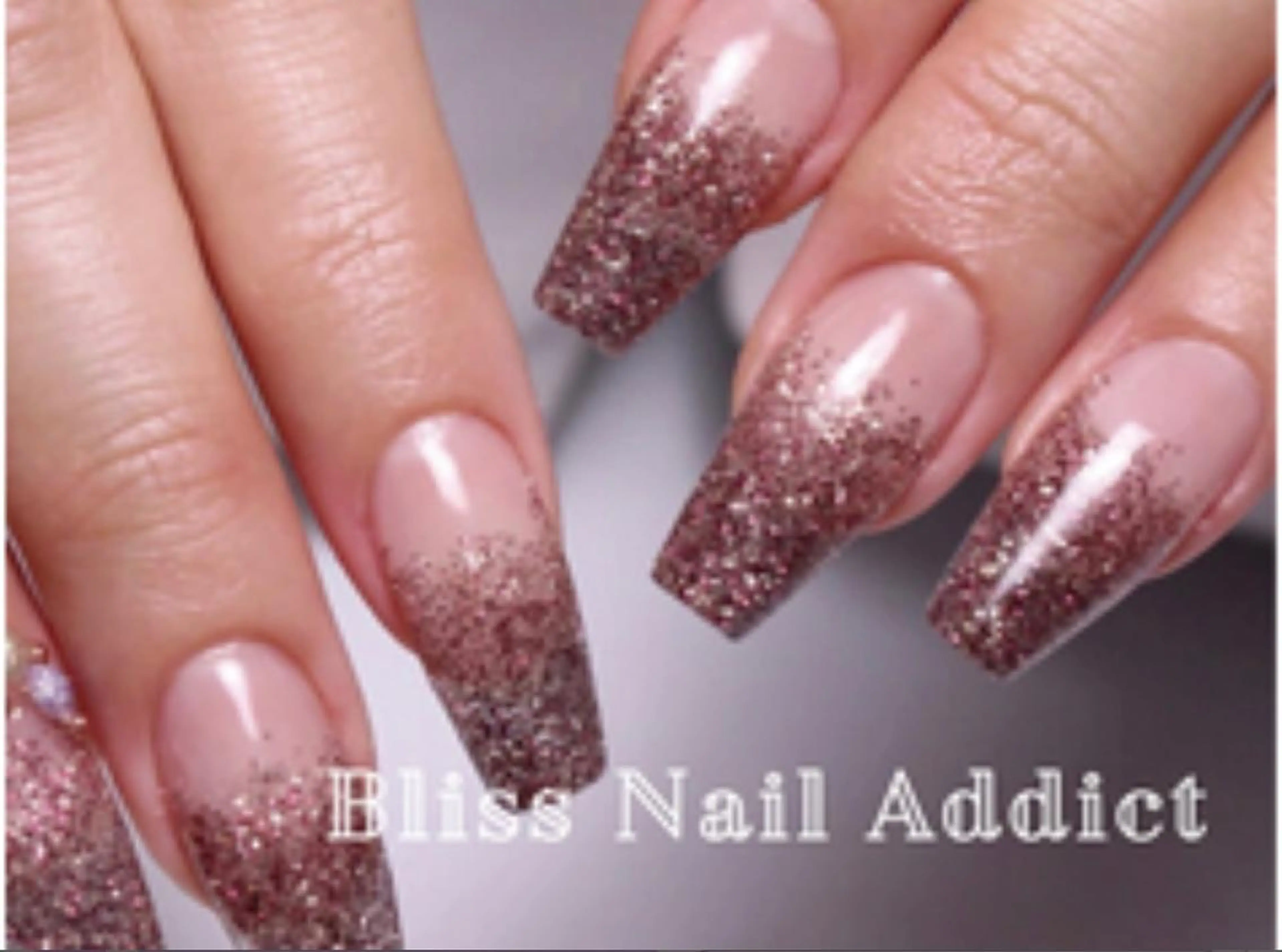 ネイル Bliss EyeLash & Beauty所属・Bliss（ブリス） NEA協会認定校のネイルデザイン