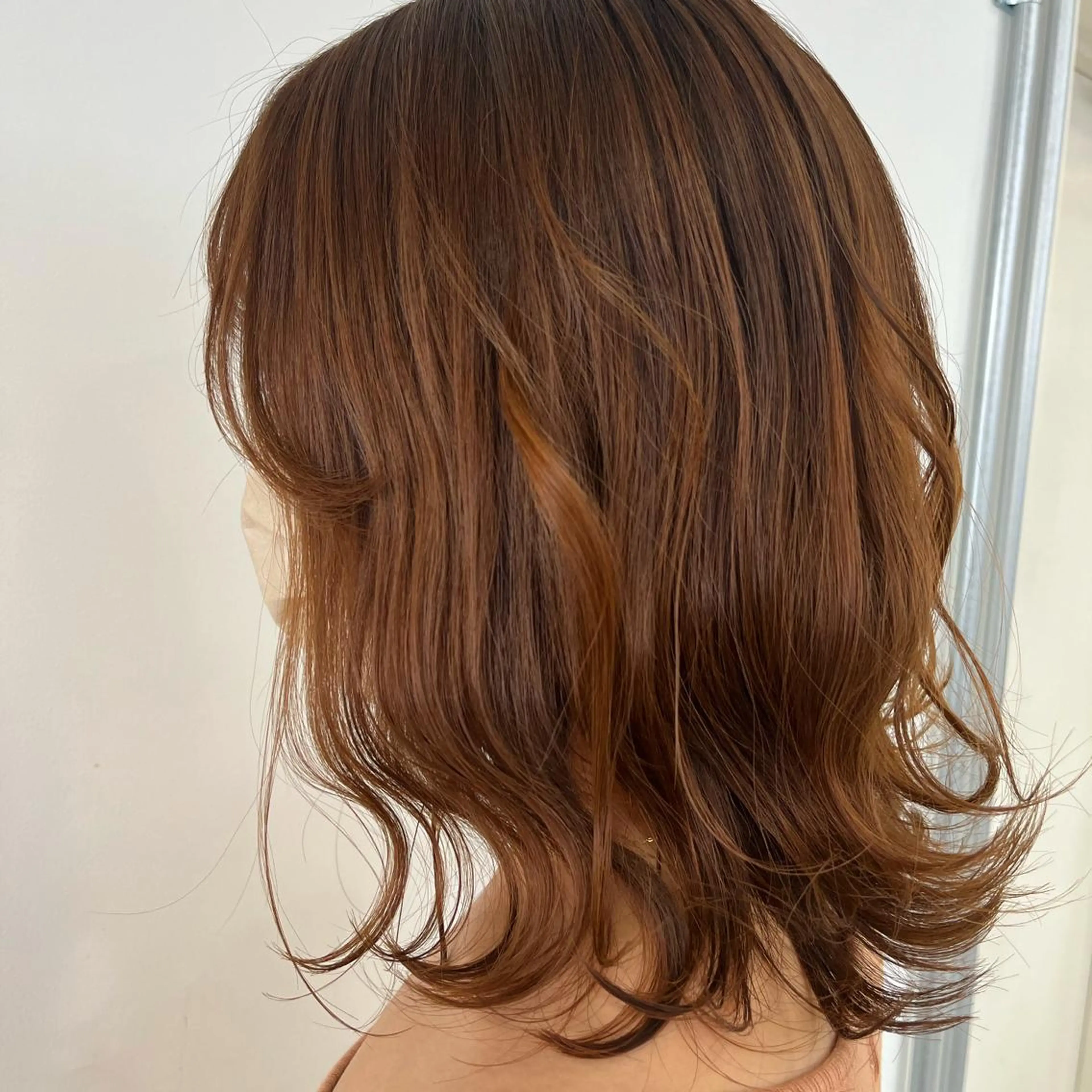 ミディアム CHIC 岩下真衣のヘアスタイル