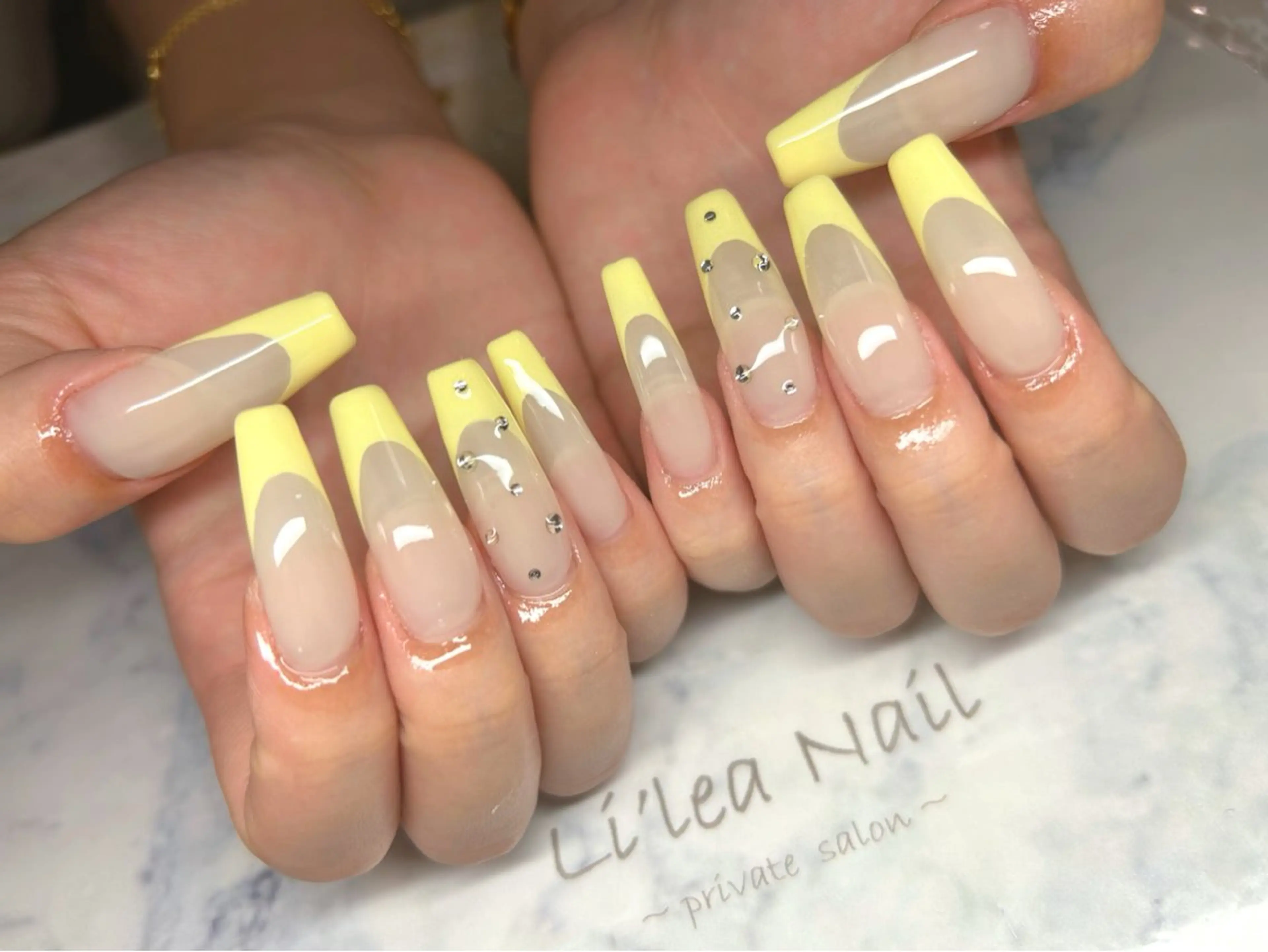 ネイル ハンドネイル Li'leaNail AINAのネイルデザイン