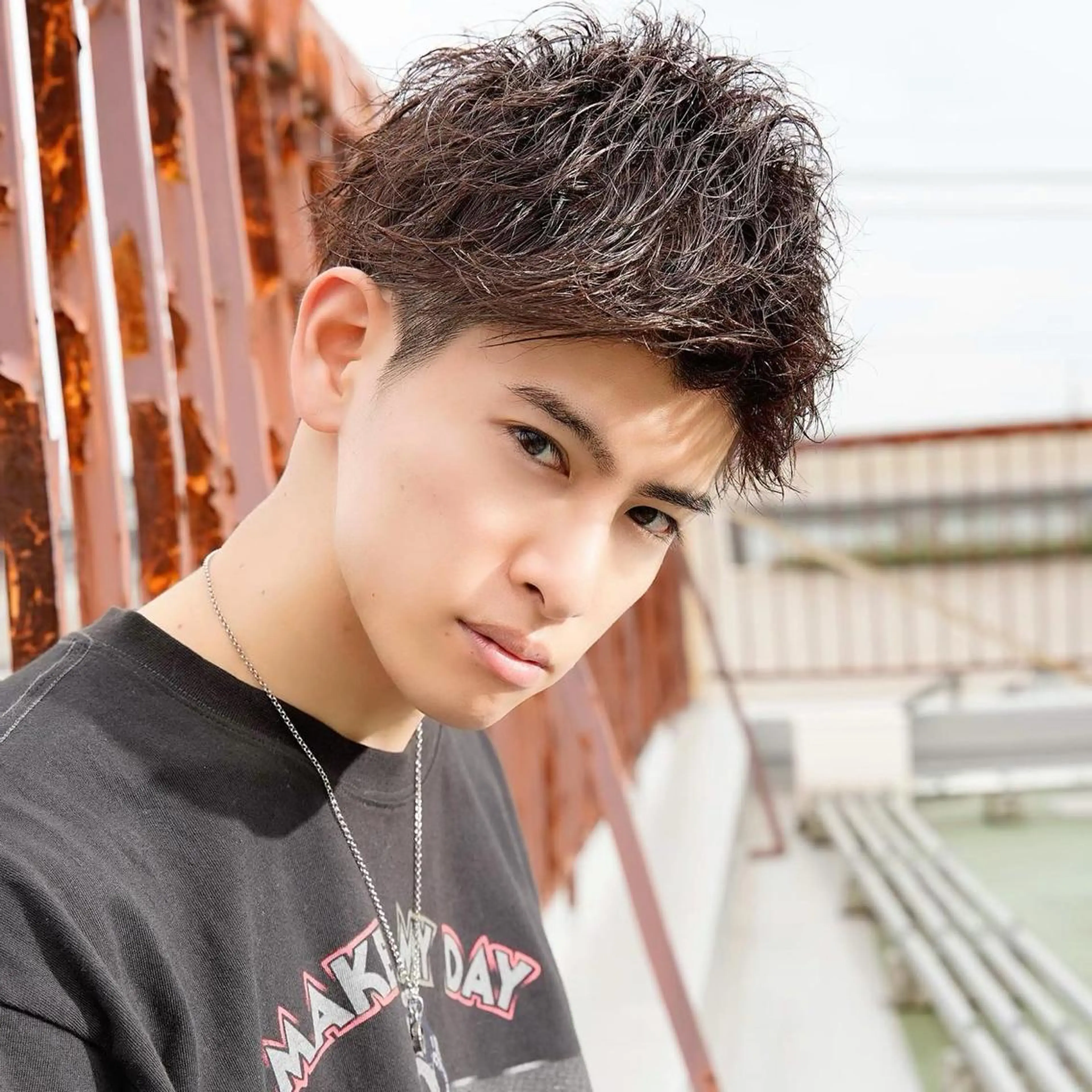 ショート カラー メンズ 刈り上げ メンズヘア特化 崎田 成人のヘアスタイル