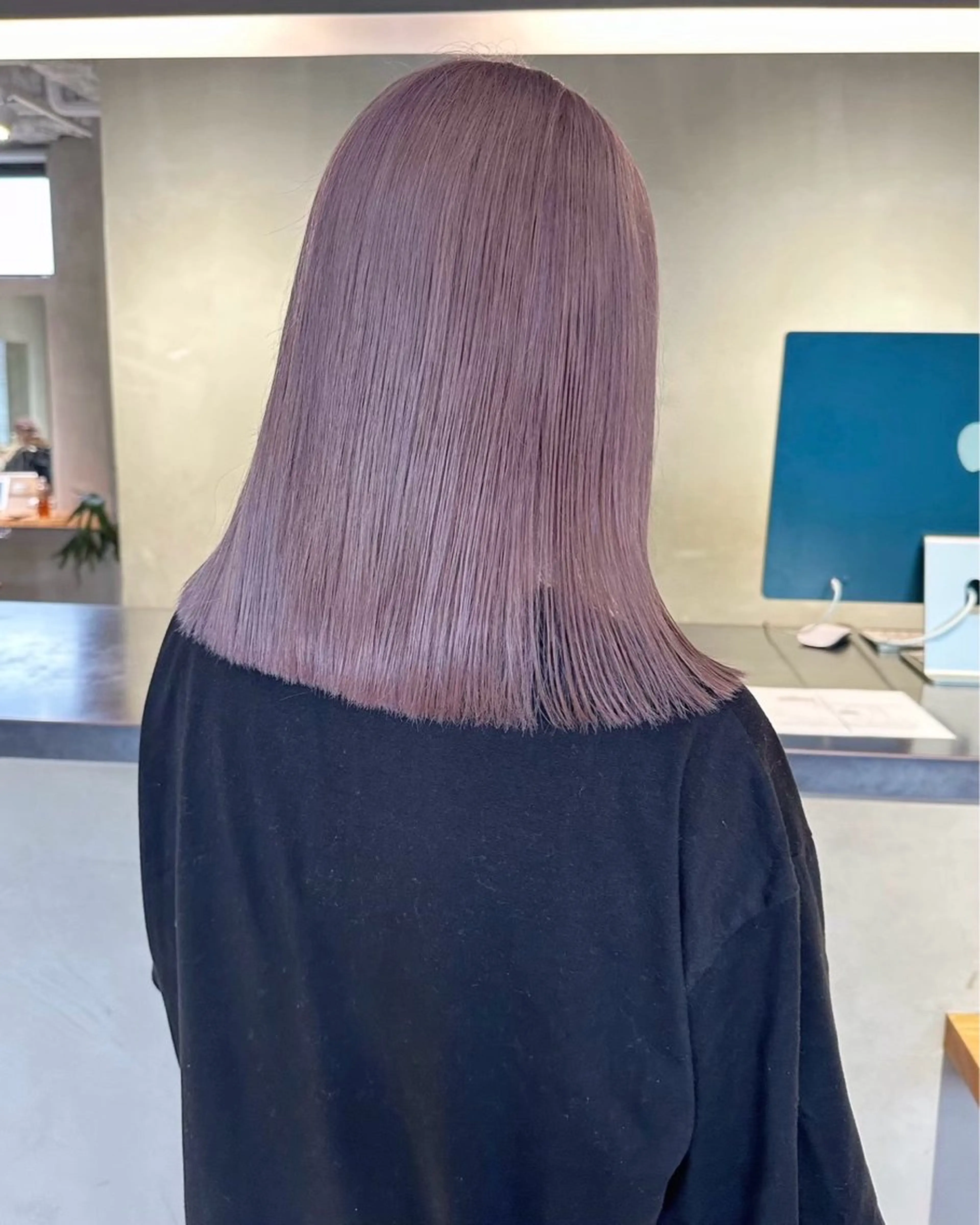 セミロング mei🪽 カラーモデルのヘアスタイル