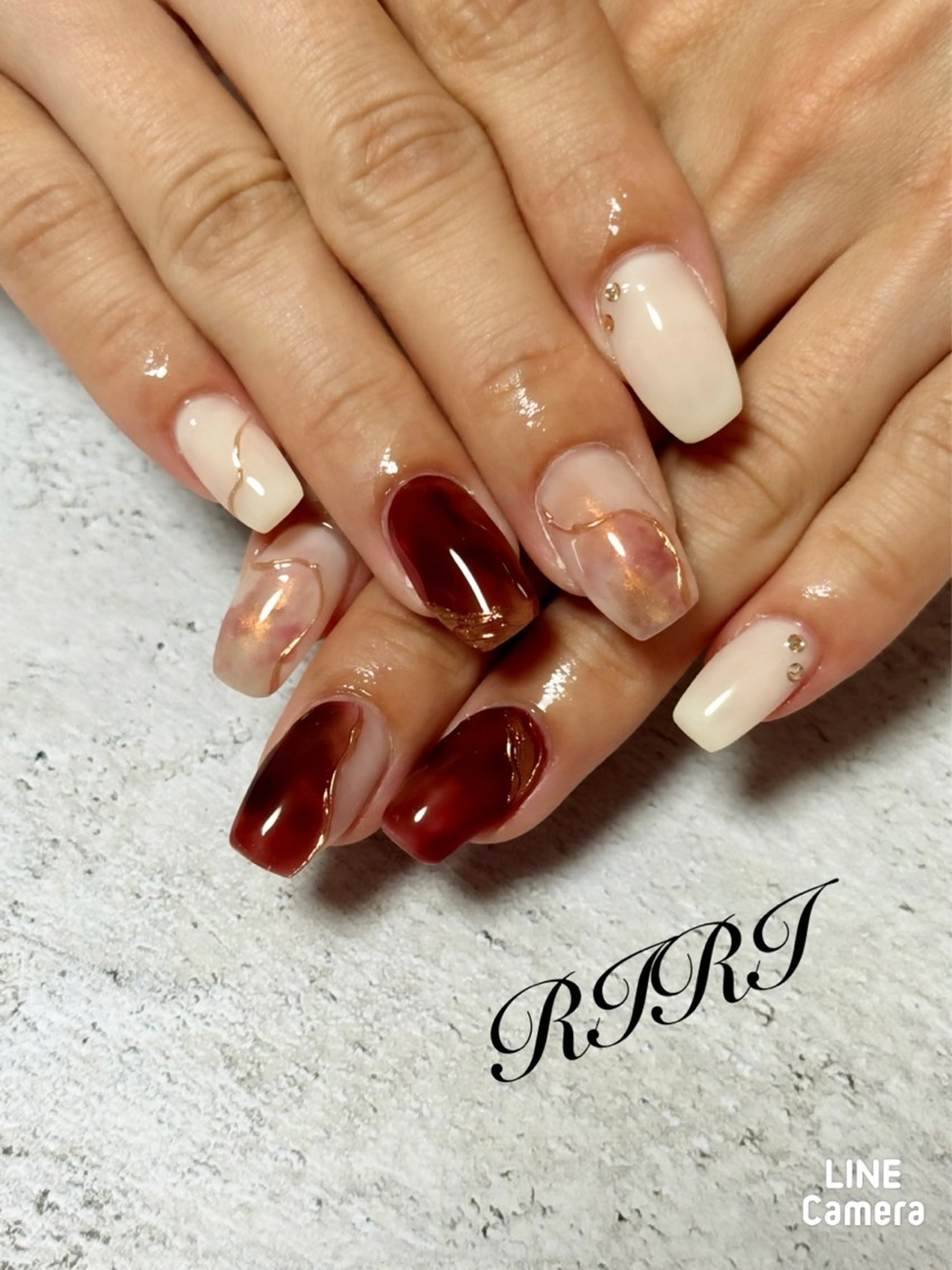 ネイル べっ甲ネイル フレンチネイル ジェルネイル キラキラネイル ミラーネイル ハンドネイル riri オーナーのネイルデザイン