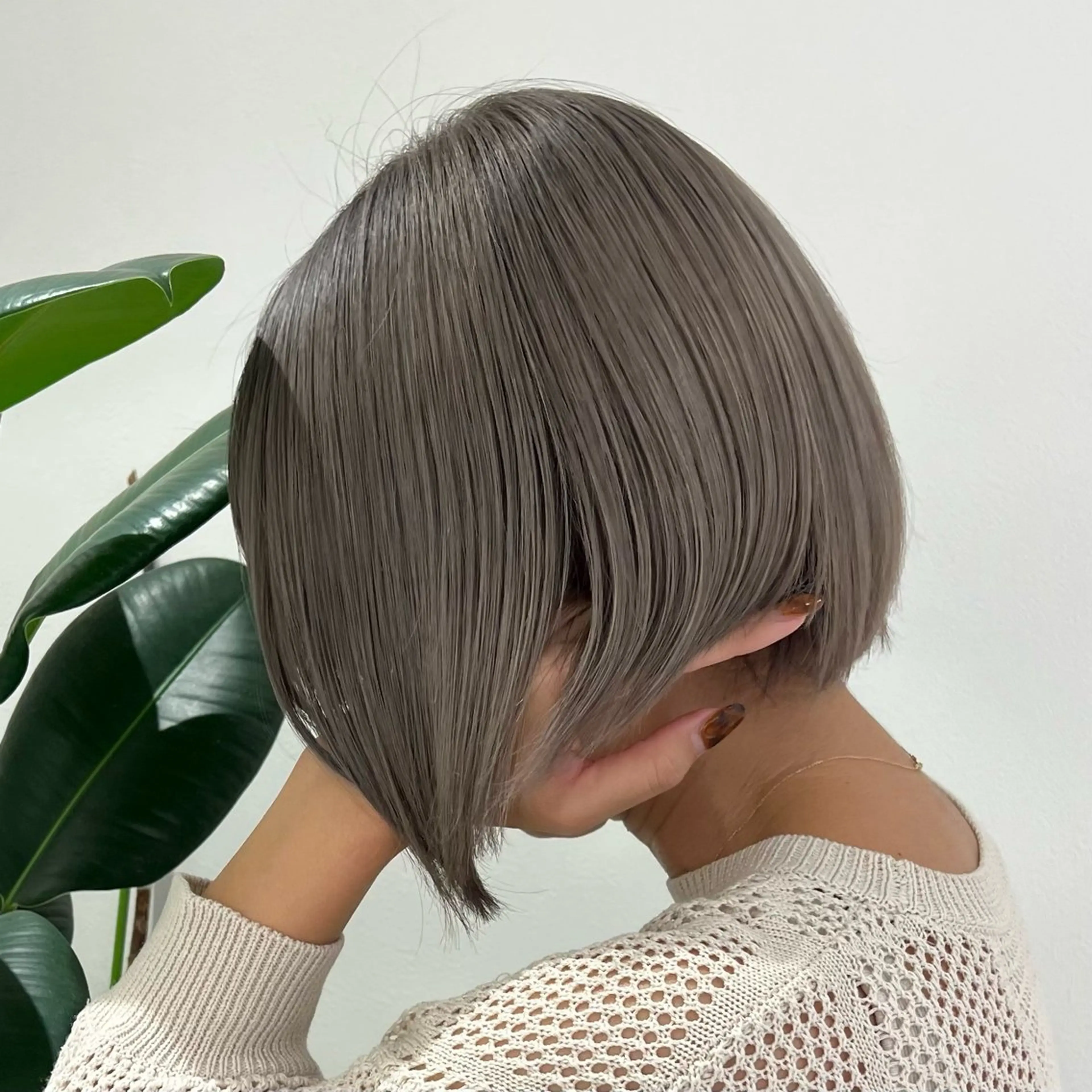 カラー 透明感カラー 加藤芽実カラーリスト ／ミルクティーカラーのヘアスタイル