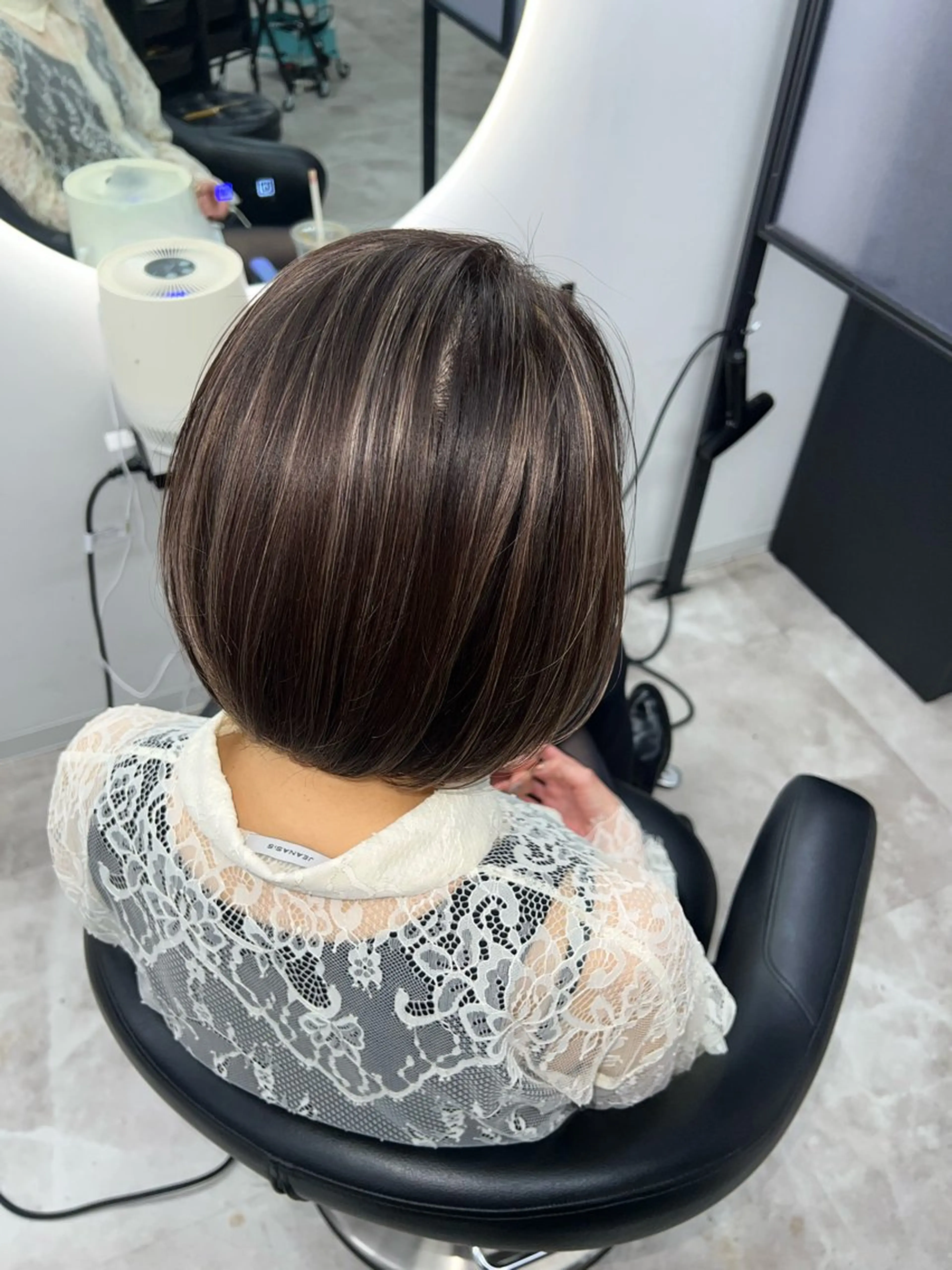 ショート カラー ハイライトカラー ハイライト ヘアカラー トリートメント 宇野 堅太 本気で 悩む方へ✨のヘアスタイル