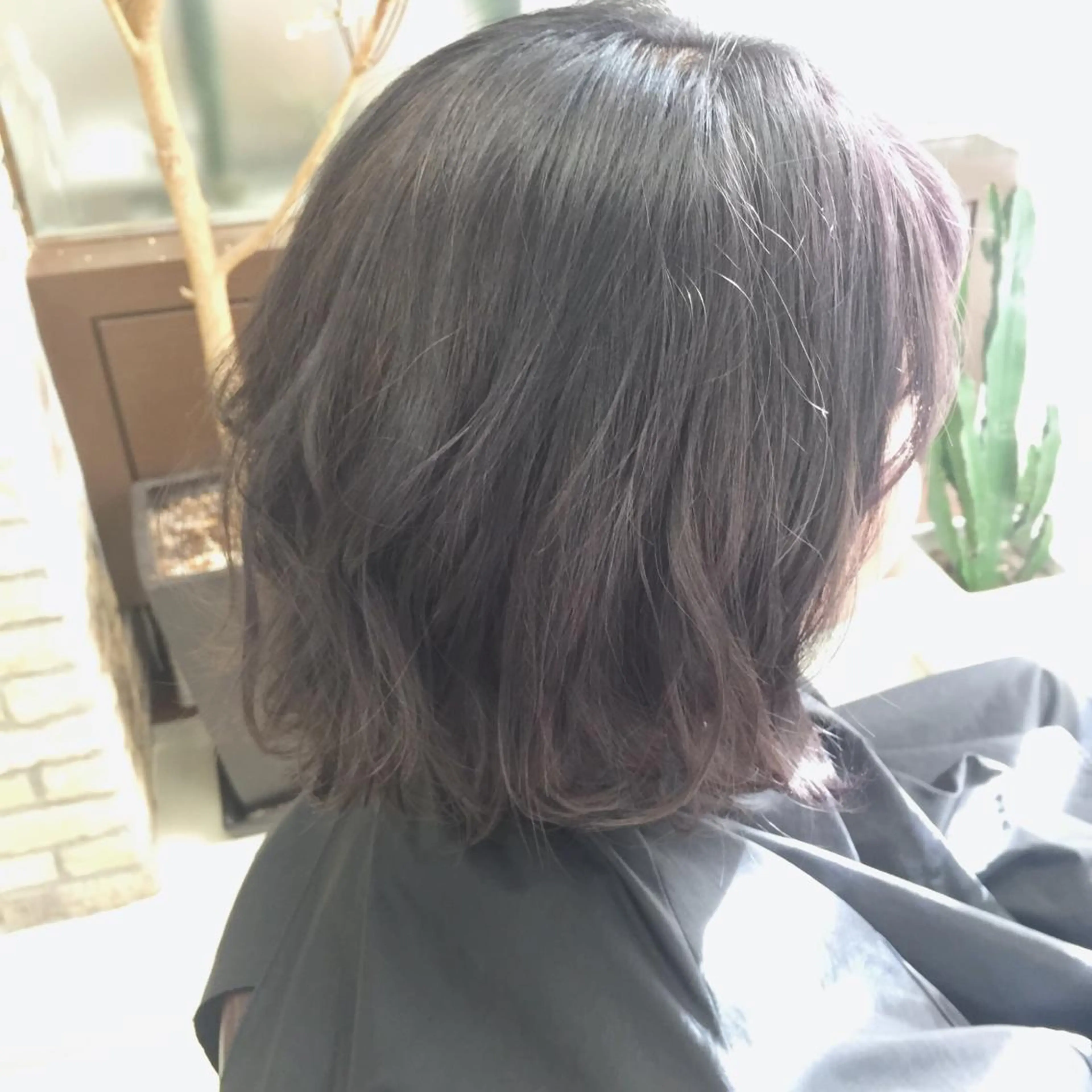 ショート ミディアム カラー 透明感カラー グレージュ ラベンダーカラー ラベンダーグレージュ ラベンダーグレー oggi +KENJE所属・大平 美沙のヘアスタイル