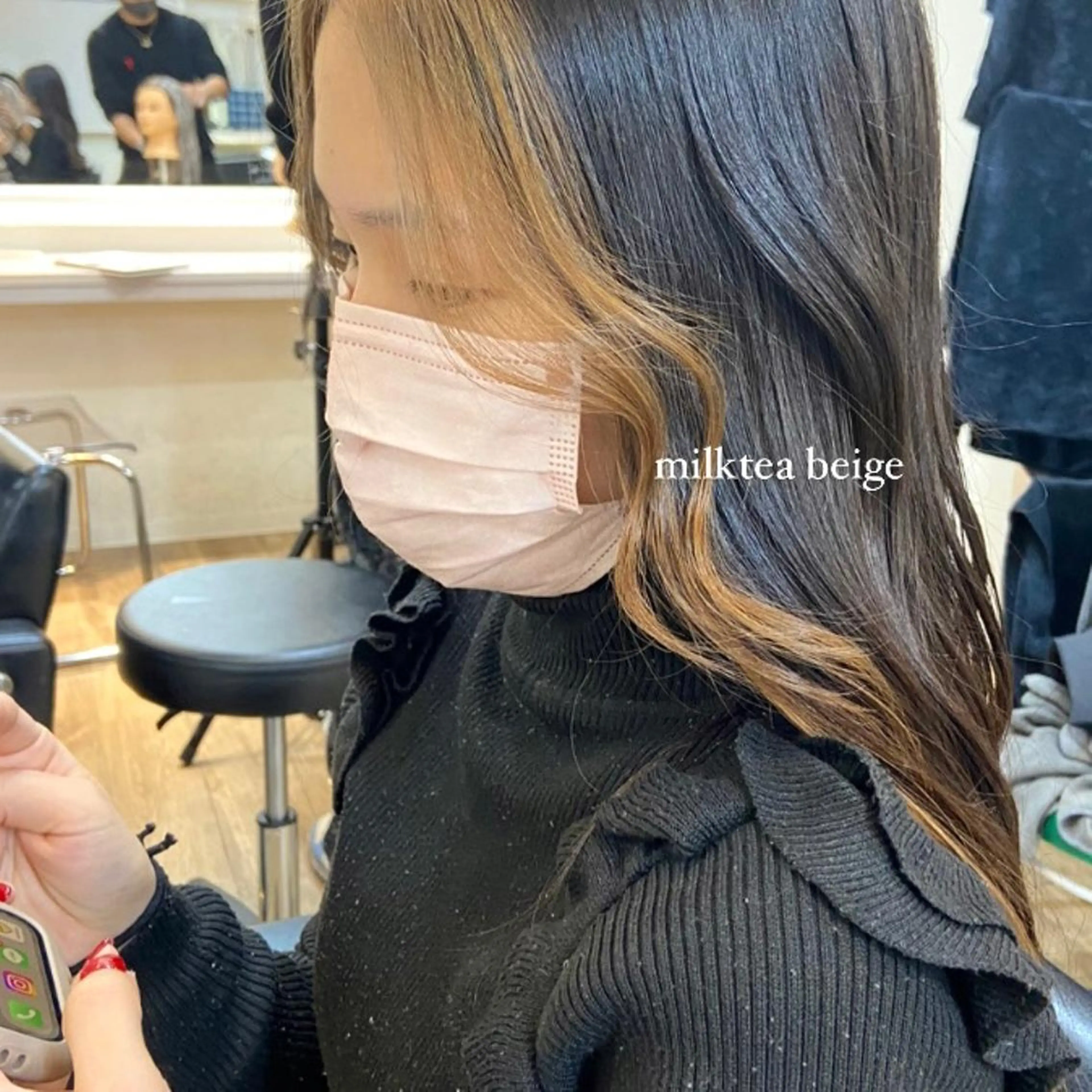 セミロング カラー ベージュカラー ブリーチ ケアブリーチ 透明感カラー ダブルカラー mai 🎀 / 梅田美容室のヘアスタイル