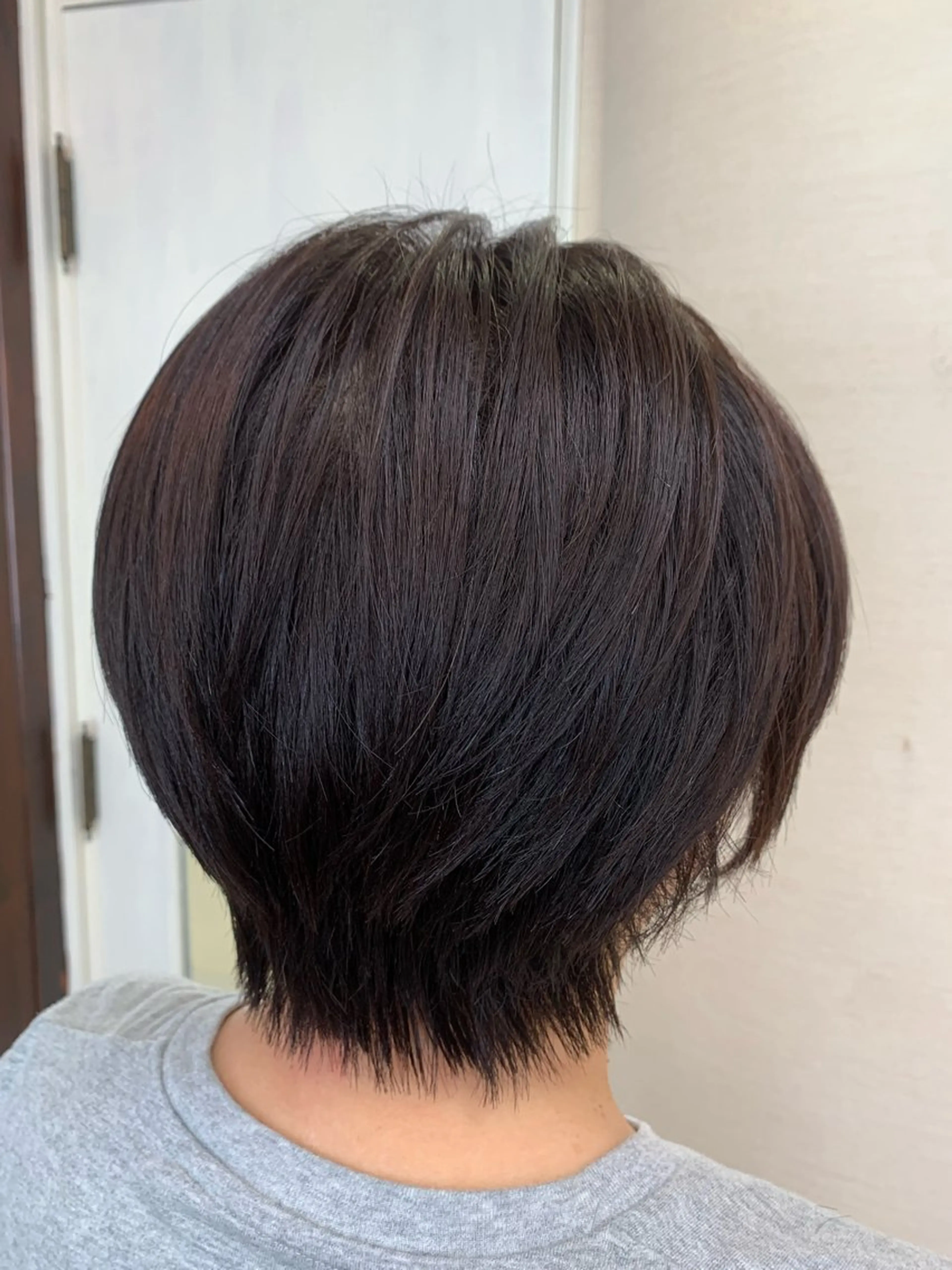 ショート カラー ブラウンカラー ショートヘア トリートメント カット ヘアカラー トリートメント 髪質改善NAOS所属・(髪質改善NAOS) EMIのヘアスタイル