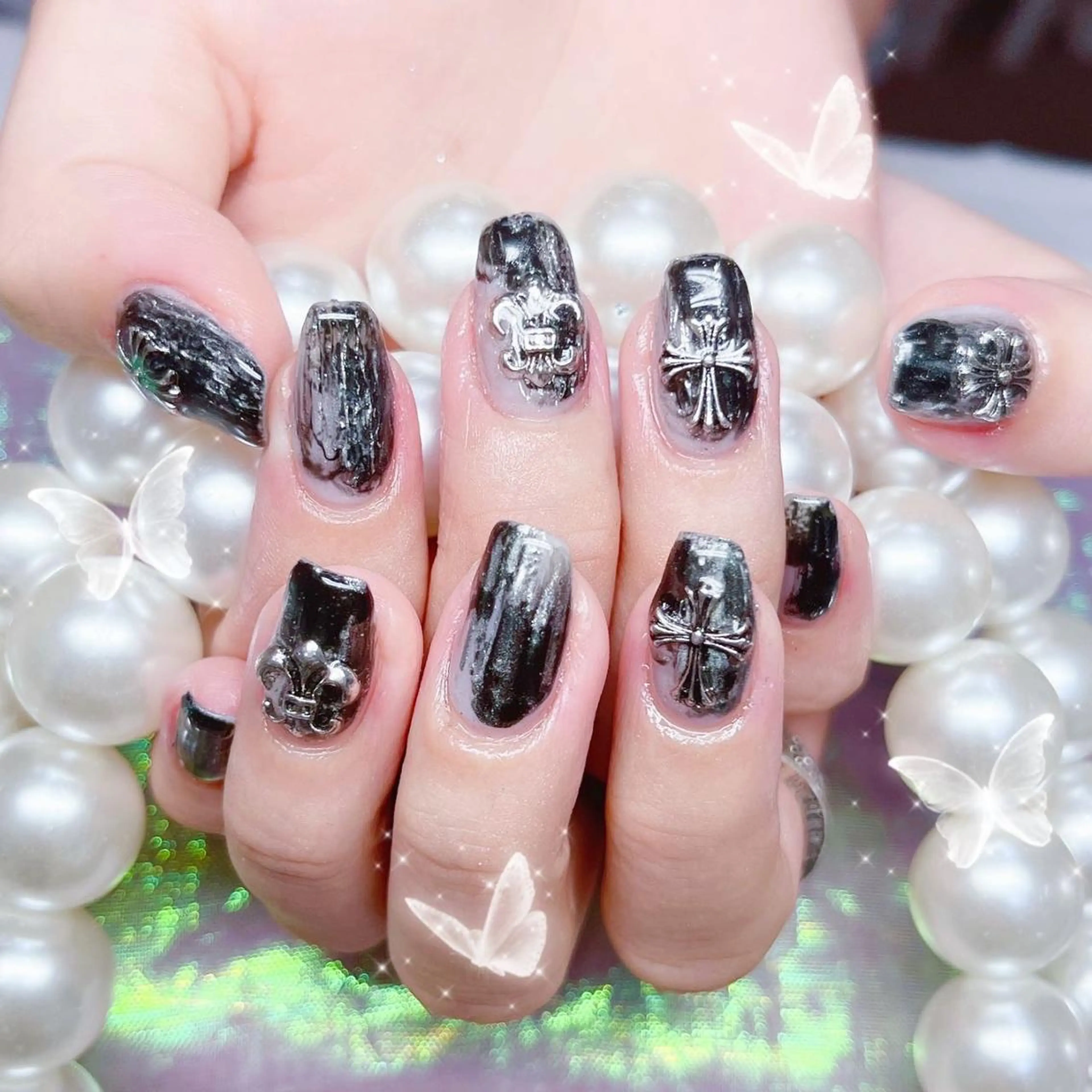 ネイル queens nailsalonのネイルデザイン