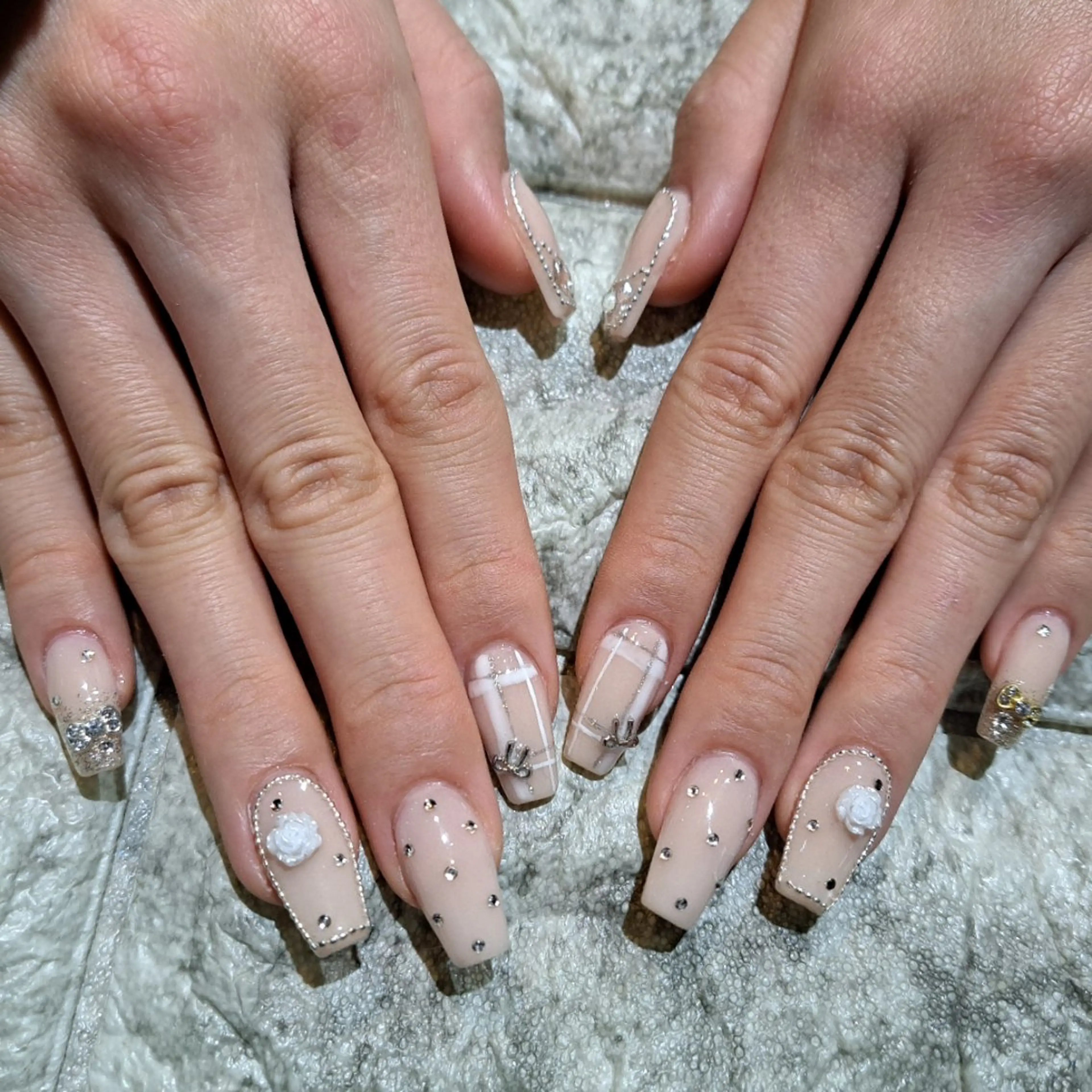 ネイル ハンドネイル RounGe町田店 🧸大谷のネイルデザイン