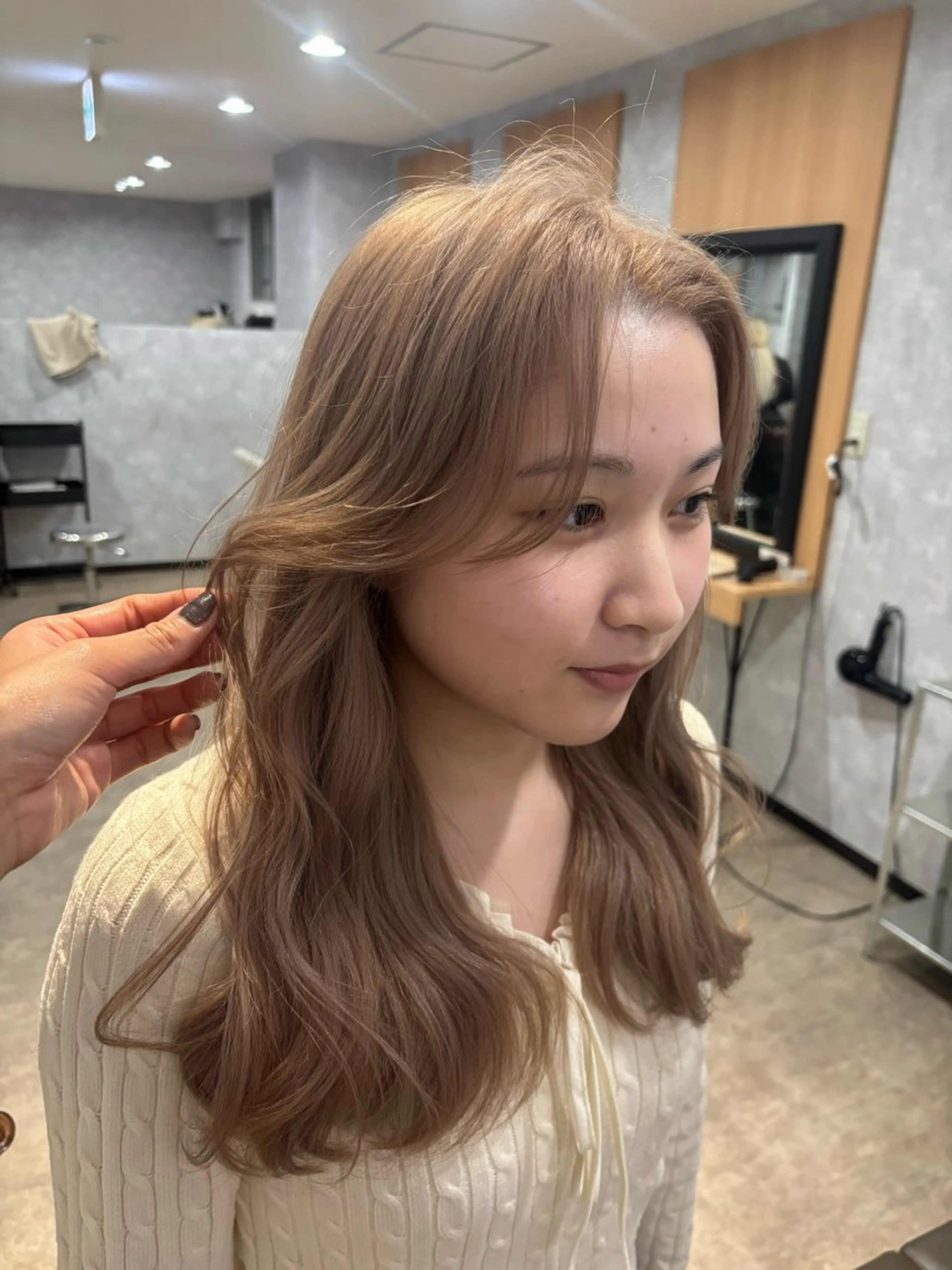 セミロング カラー カット ヘアカラー トリートメント 🌐NATSUMI 🌐【寒色カラー】のヘアスタイル