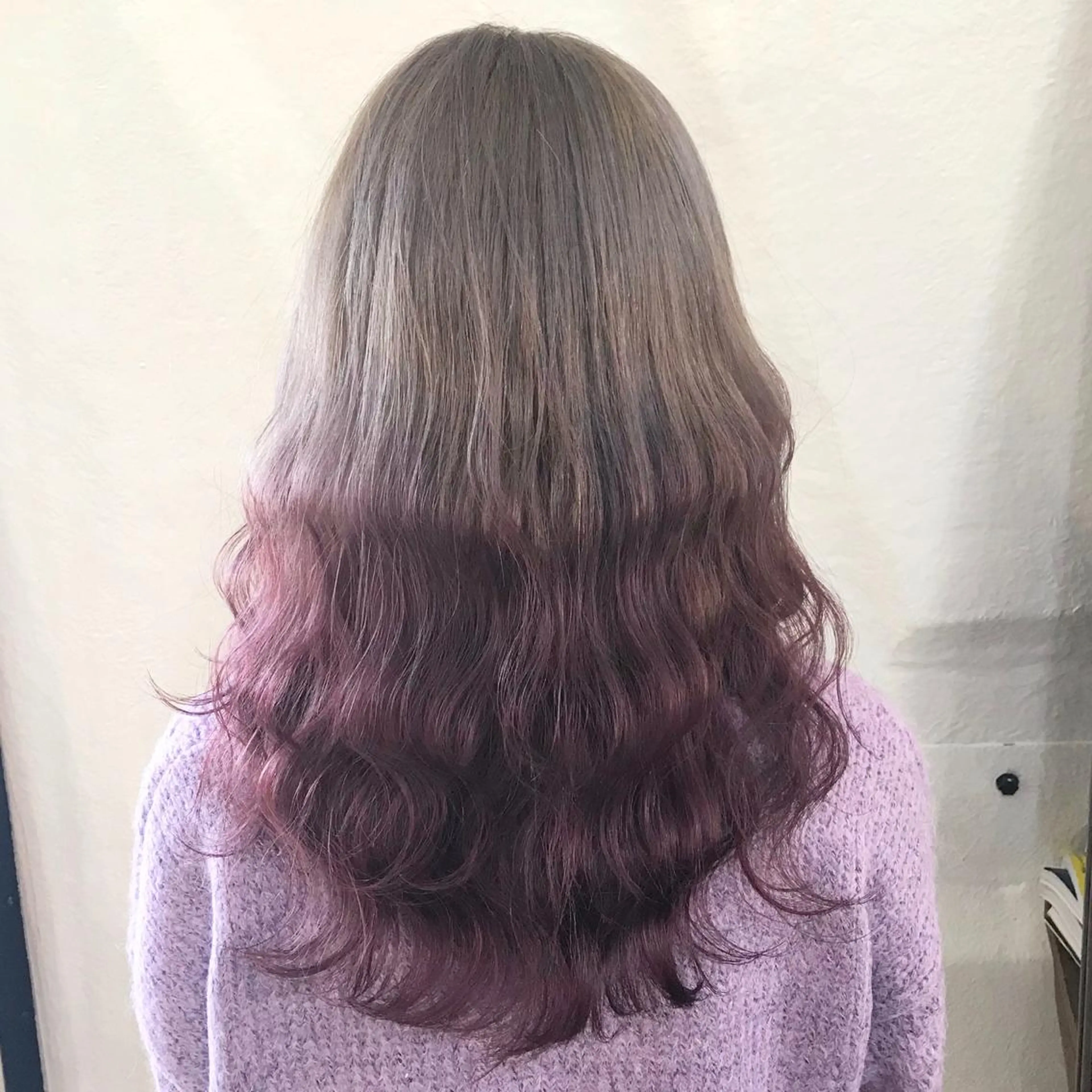 カラー アッシュ アッシュグレー アッシュグレージュ ブリーチ グラデーションカラー サロウィン所属・K-POP好き美容師 🇰🇷Kai.Yのヘアスタイル