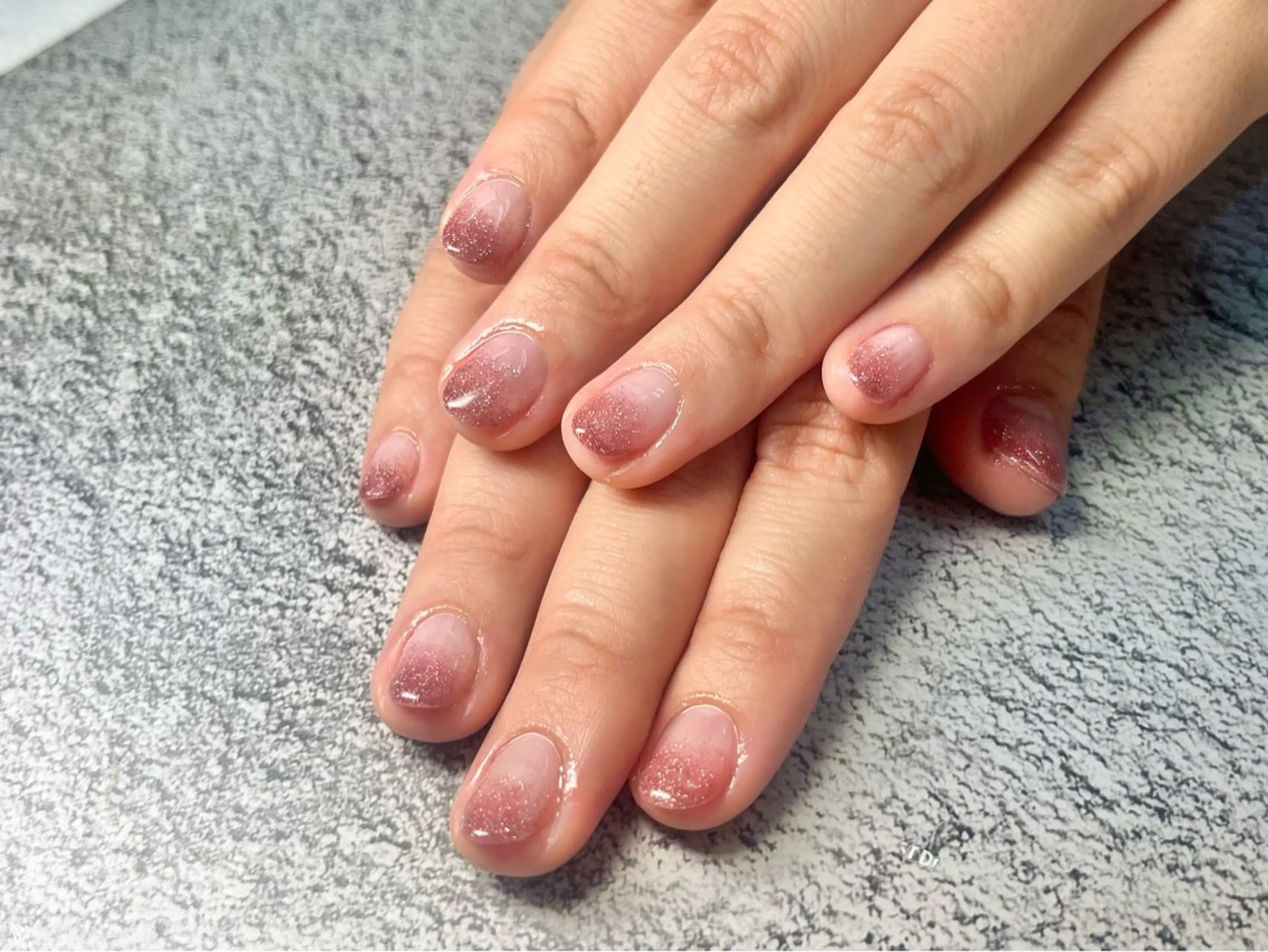 ネイル ラメ(グリッター) ラメグラデーション Queen nail 北堀江 ASUKAのネイルデザイン