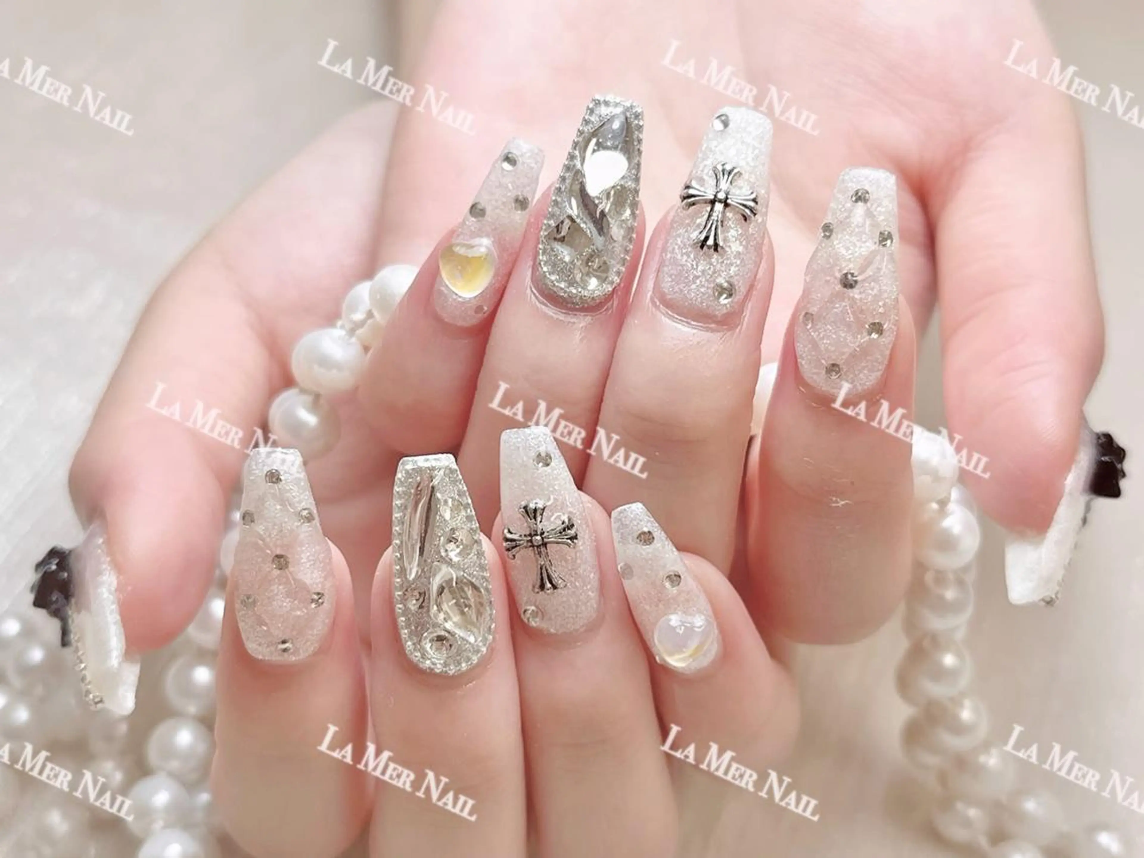 ネイル ✨荒木 🌙のネイルデザイン