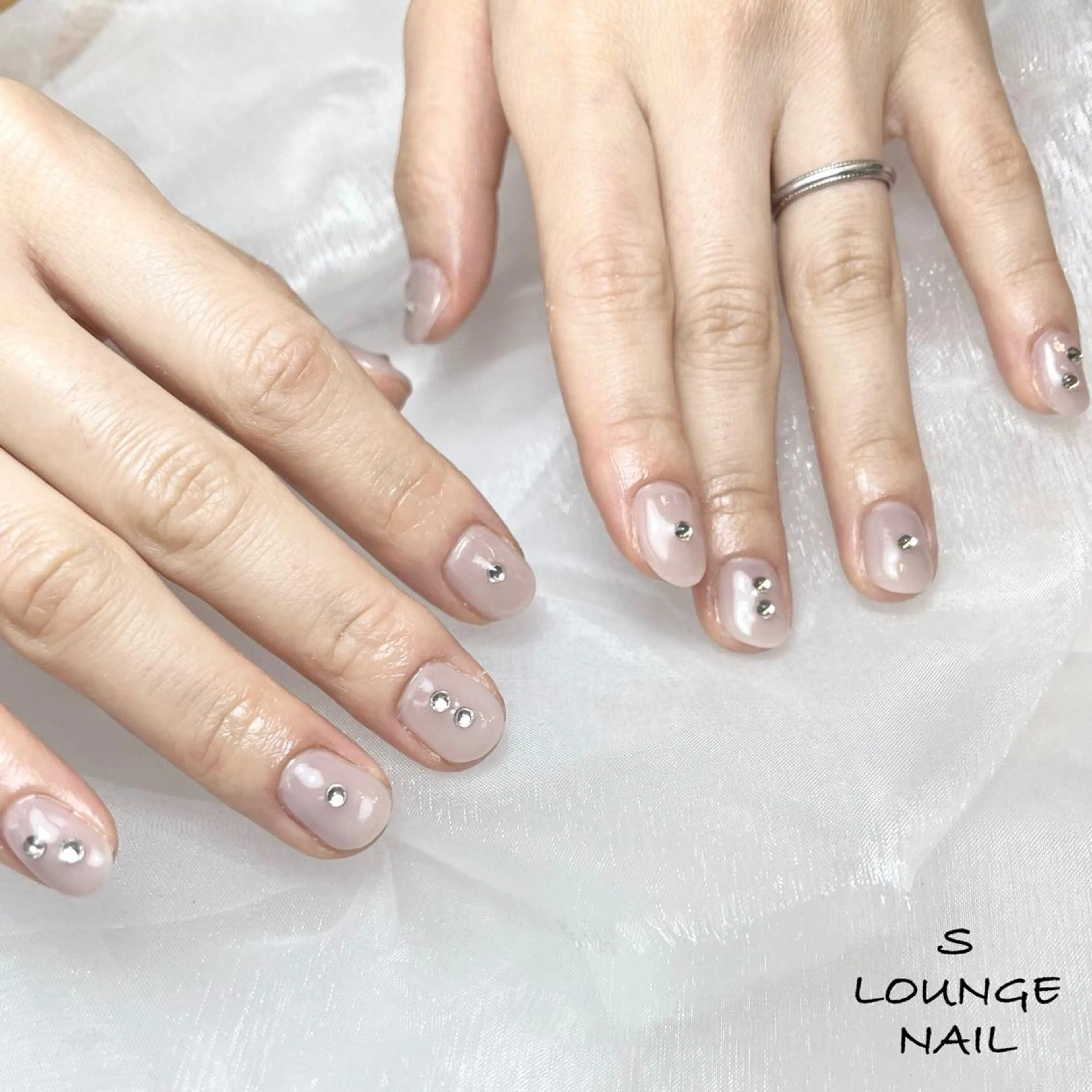 ネイル ハンドネイル フットネイル S LOUNGE NAIL所属・パーツたくさん🍓 SUMIのネイルデザイン