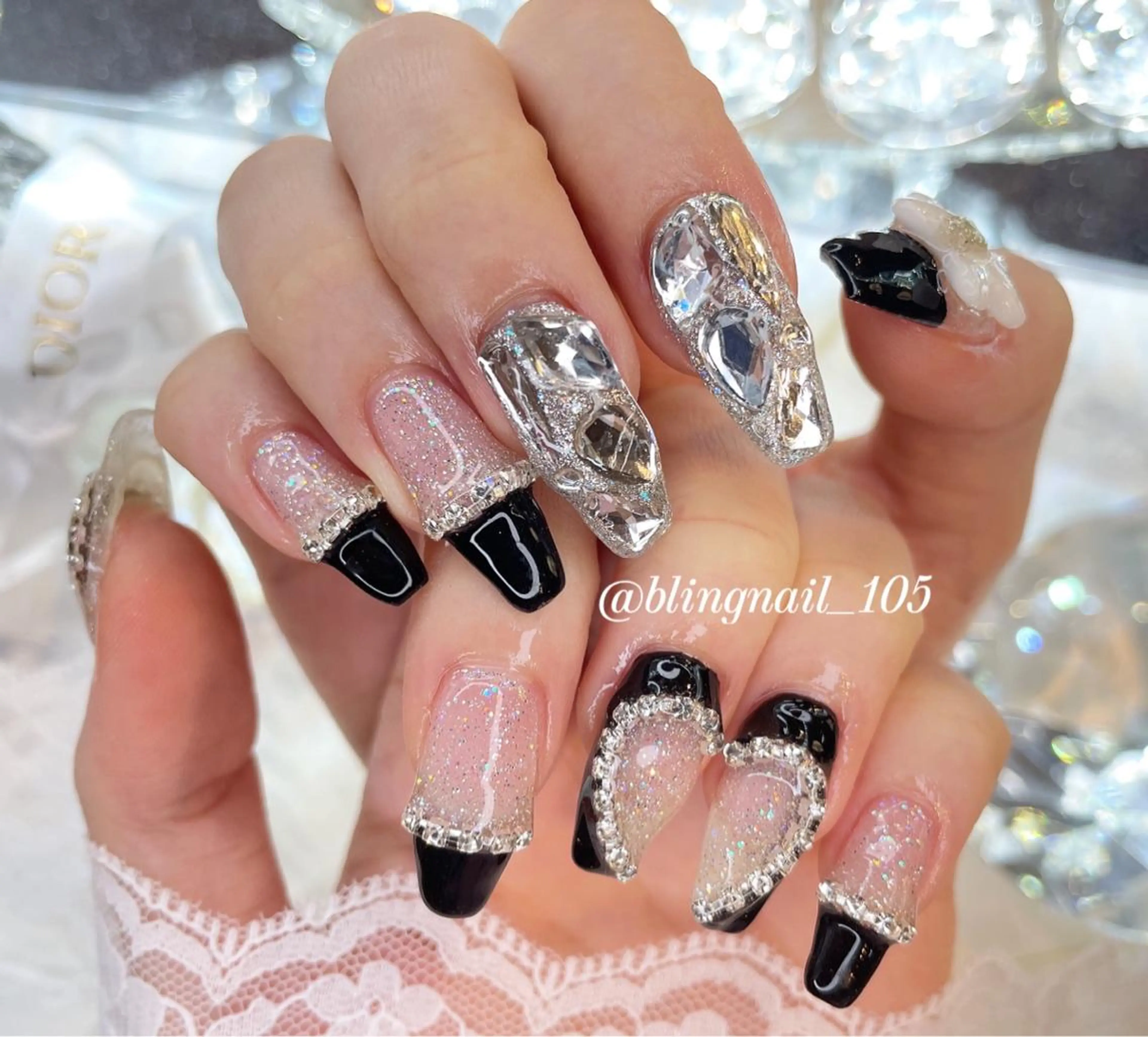 ネイル 23時まで❤︎韓国、 ワンホンネイルのネイルデザイン