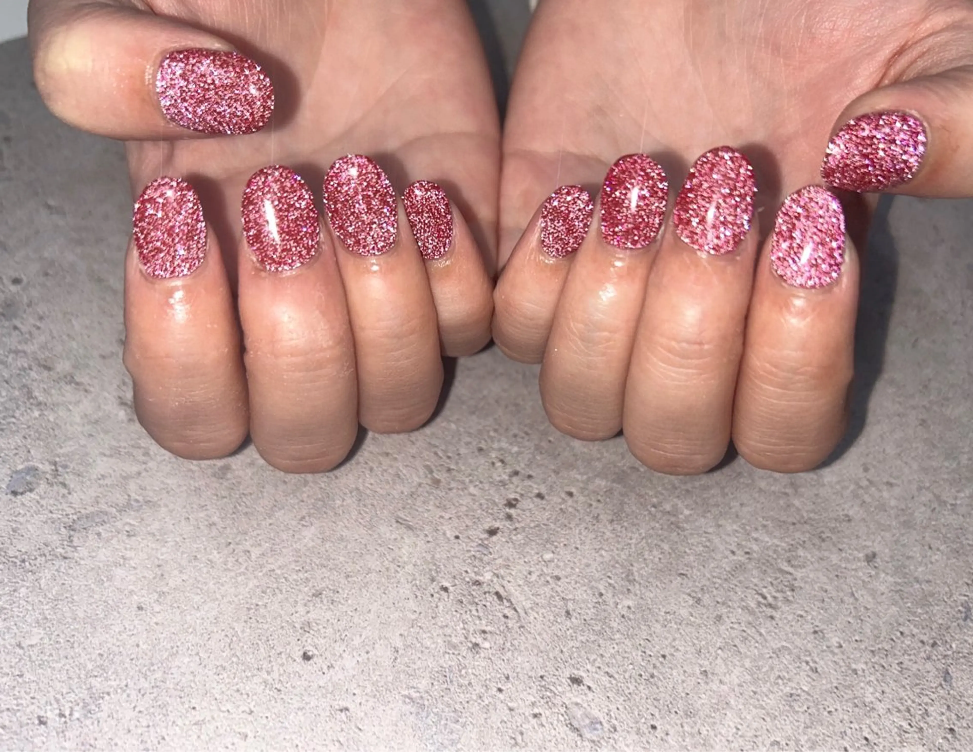 ネイル フラッシュネイル 赤色 ハンドネイル Nail Salon agré所属・agré ネイルサロン アグレのネイルデザイン