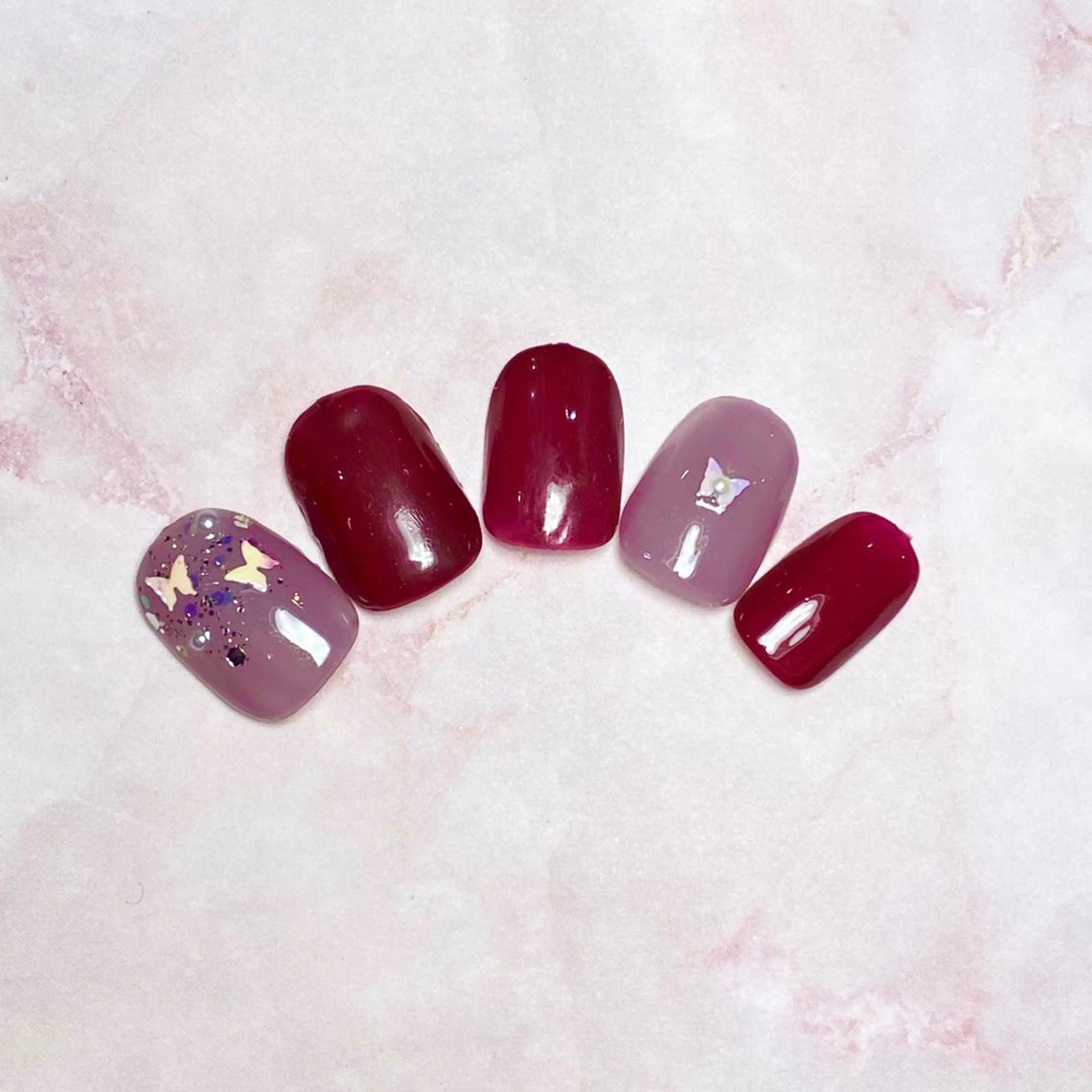 ネイル ホログラムネイル ハンドネイル Nail&eye Belire 新宿のネイルデザイン