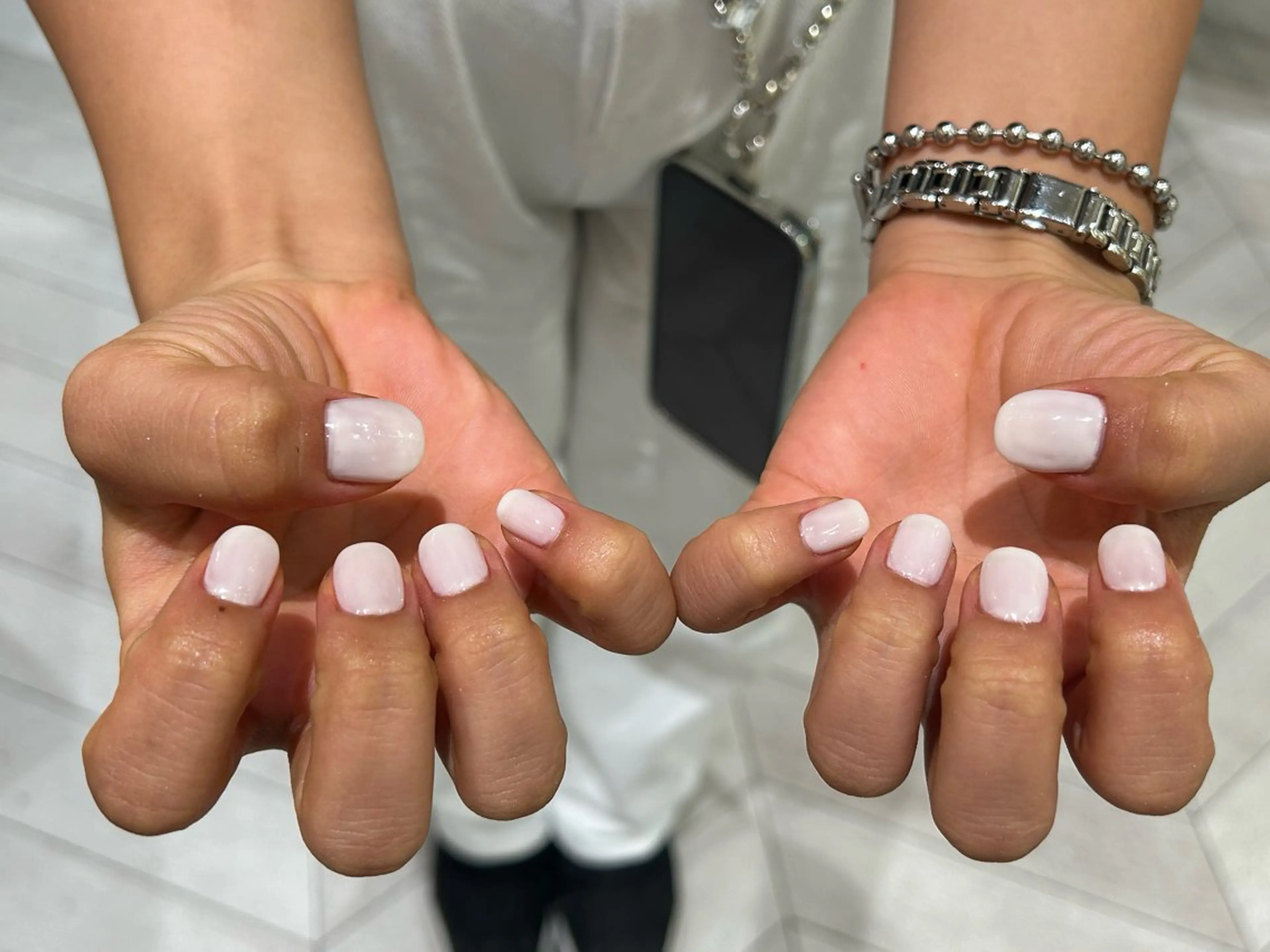 ネイル ꪆৎ平行アーチ ྀི ワカナの眉毛・アイブロウイメージ