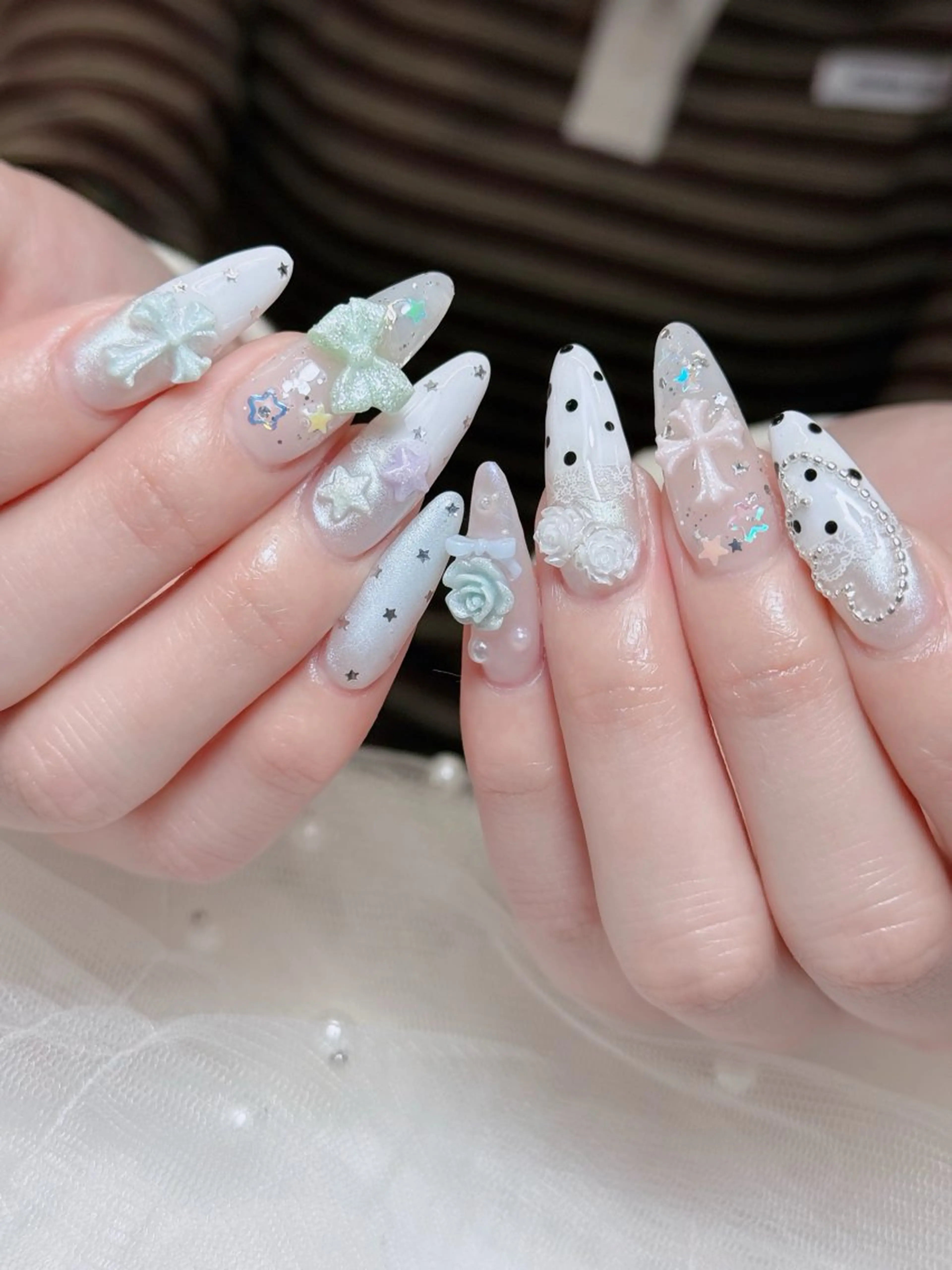 ネイル オーロラネイル チークネイル フットネイル フレンチネイル 韓国ネイル ハンドネイル Lumi Nailのネイルデザイン