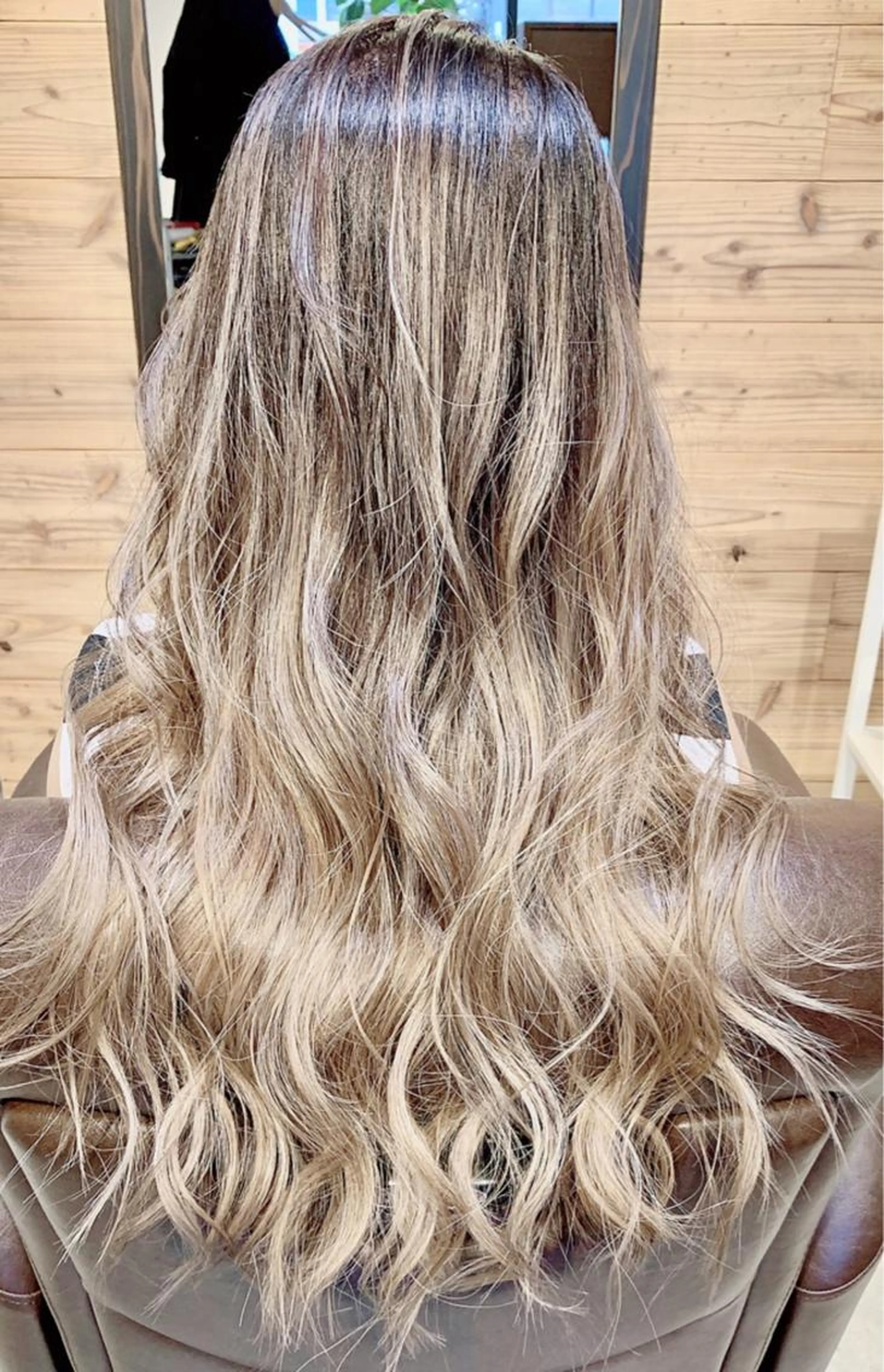 🌟🌎外国人風を目指すなら断然こちら🌎🌟【バレイヤージュ+全体カラー+カットorトリートメント】の写真