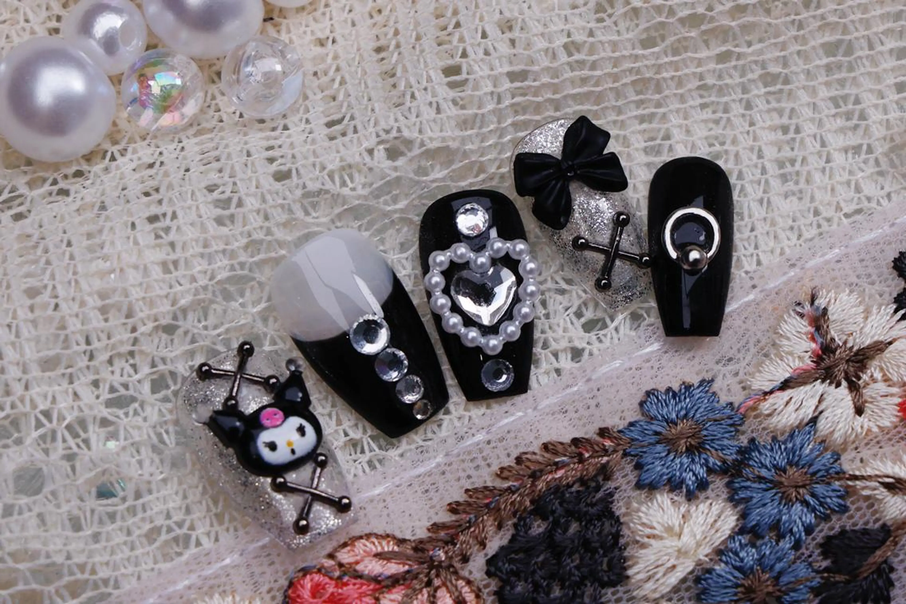 ネイル ハロウィン ロングネイル マグネットネイル スカルプネイル ネイルチップ ハンドネイル Mss えりのネイルデザイン