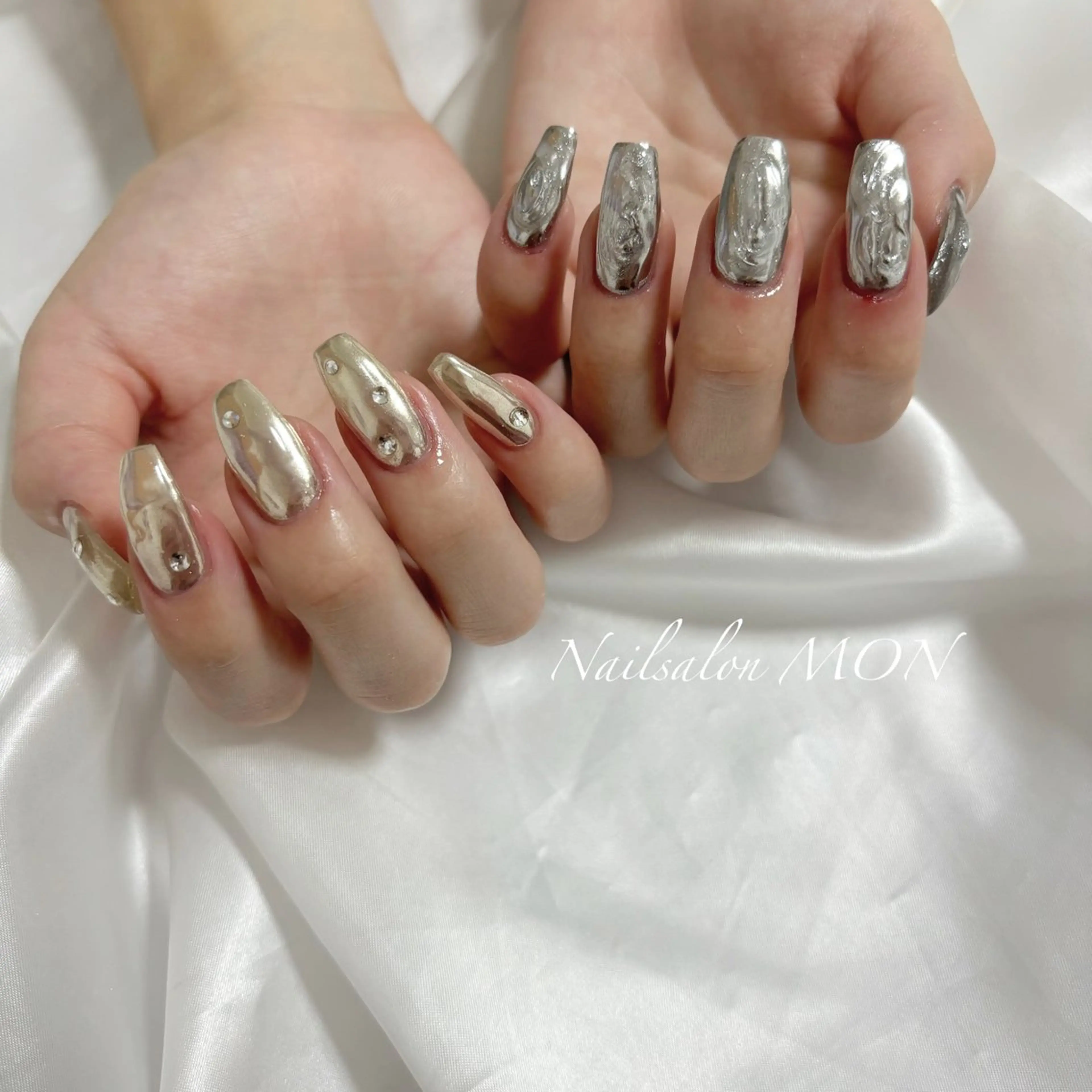 ネイル ストーンネイル ハンドネイル Nailsalon MONのネイルデザイン