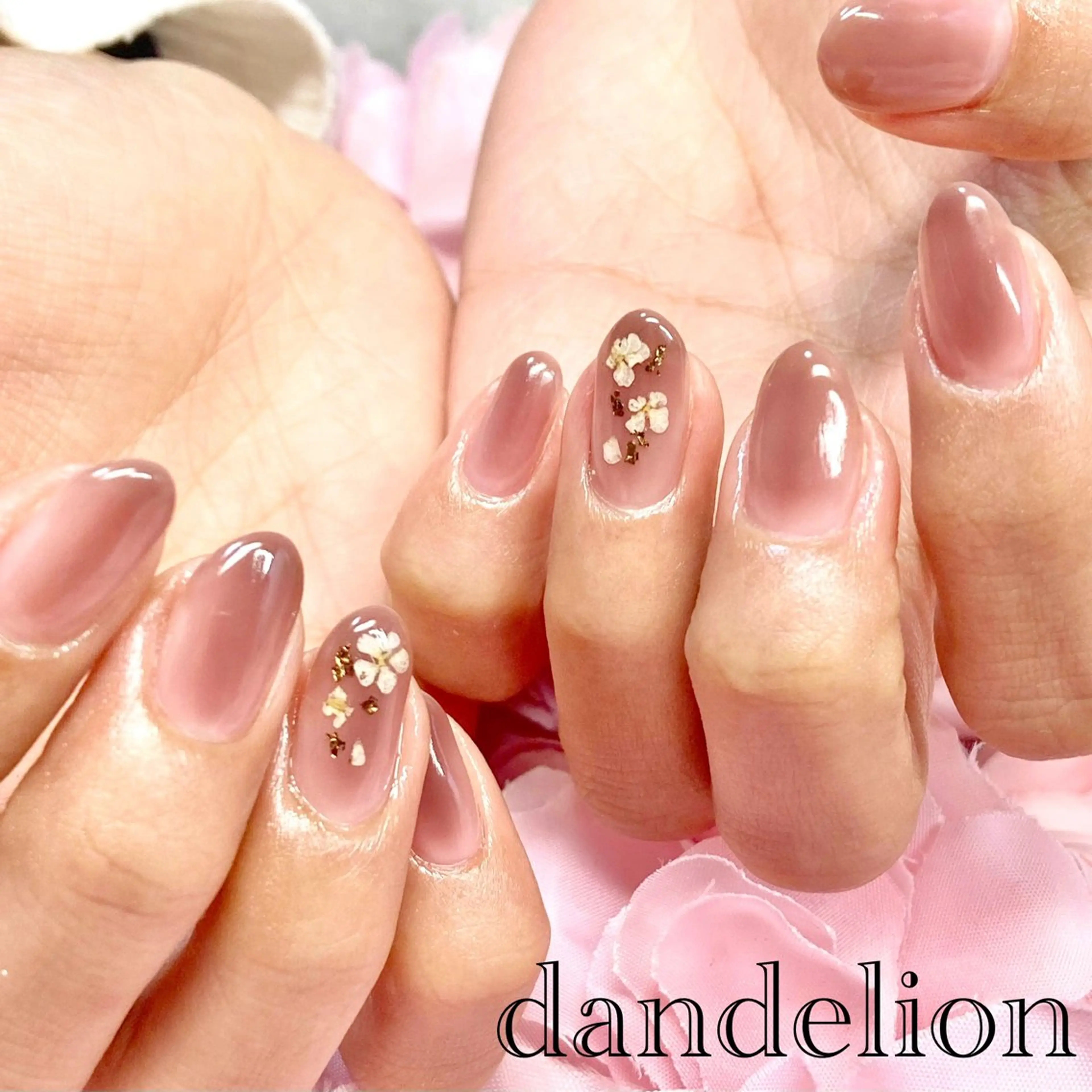 ネイル ハンドネイル ハンドケア dandelion ダンデライオンのネイルデザイン