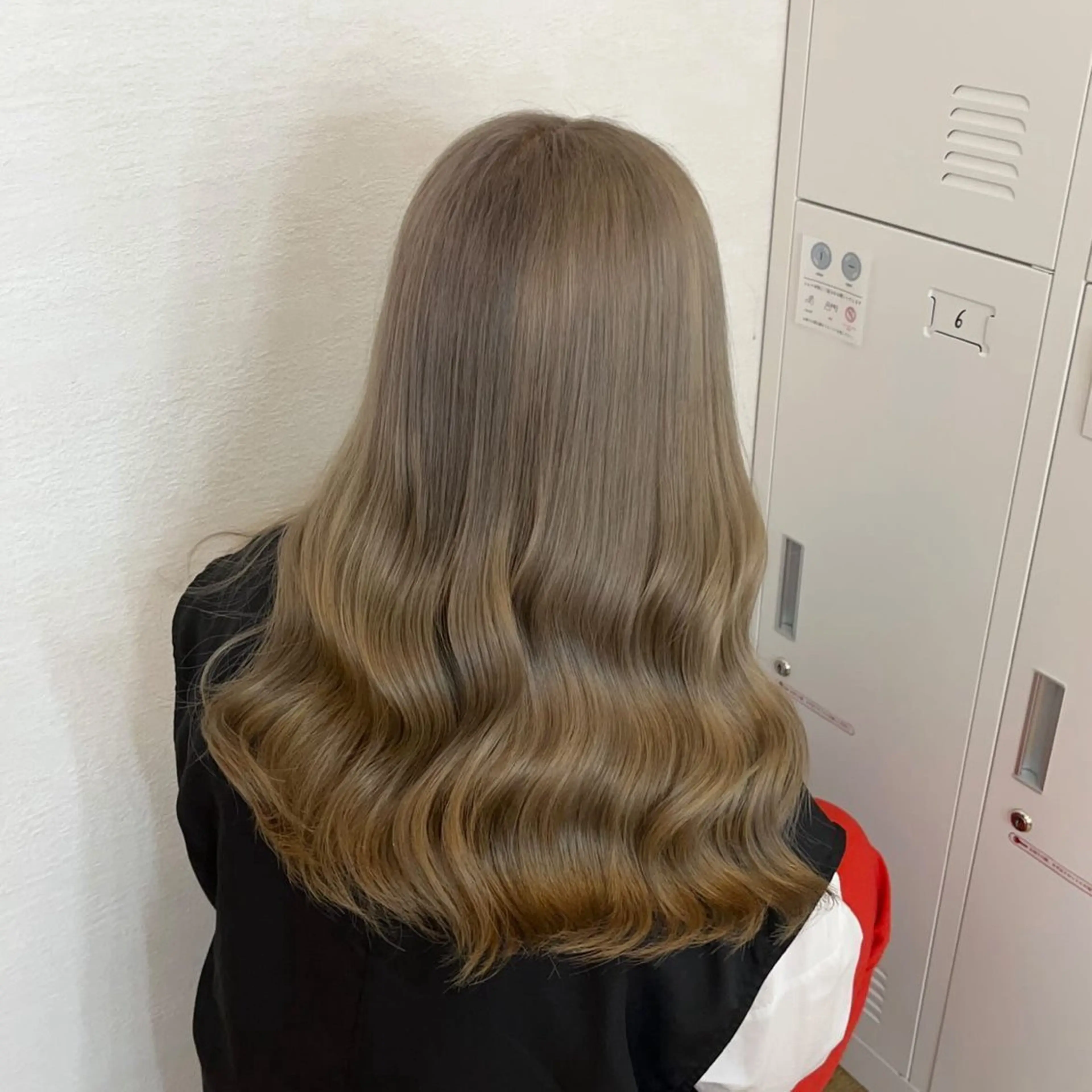 ロング ヘアカラー BELO 大阪店所属・BELO OSAKA カエデのヘアスタイル