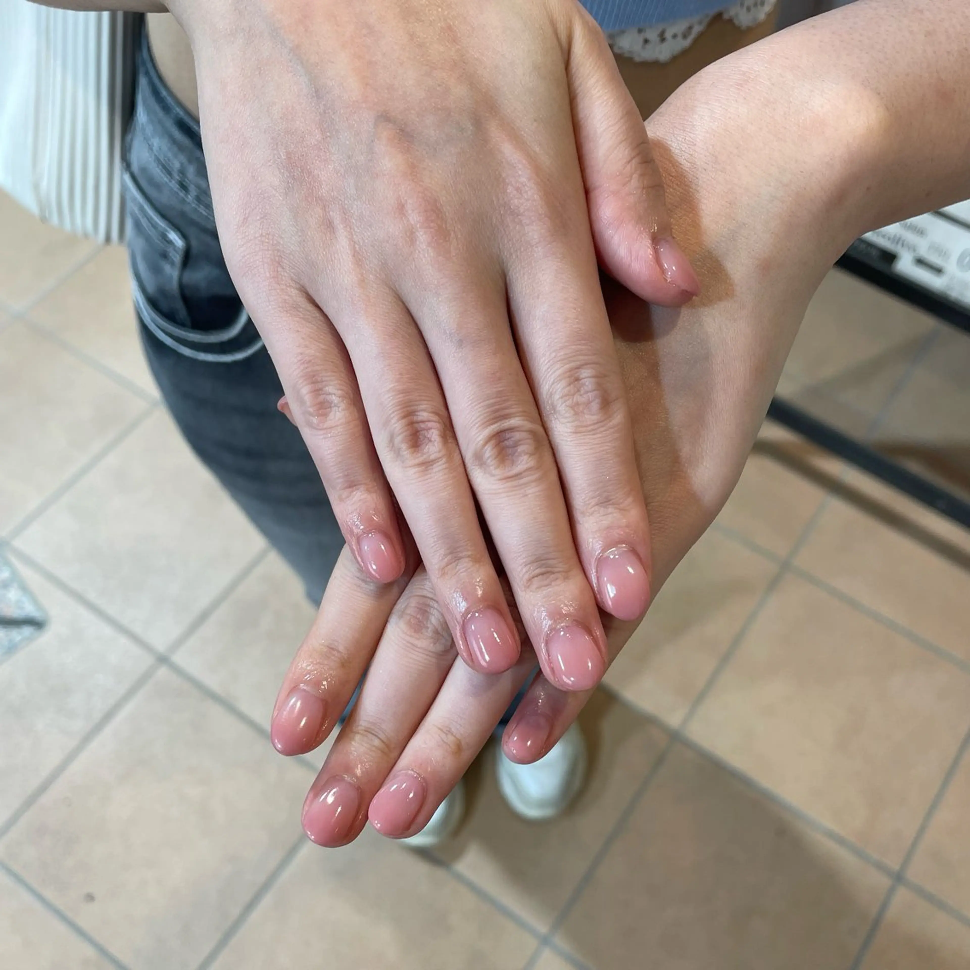 ネイル グラデーション 友野 遥のネイルデザイン