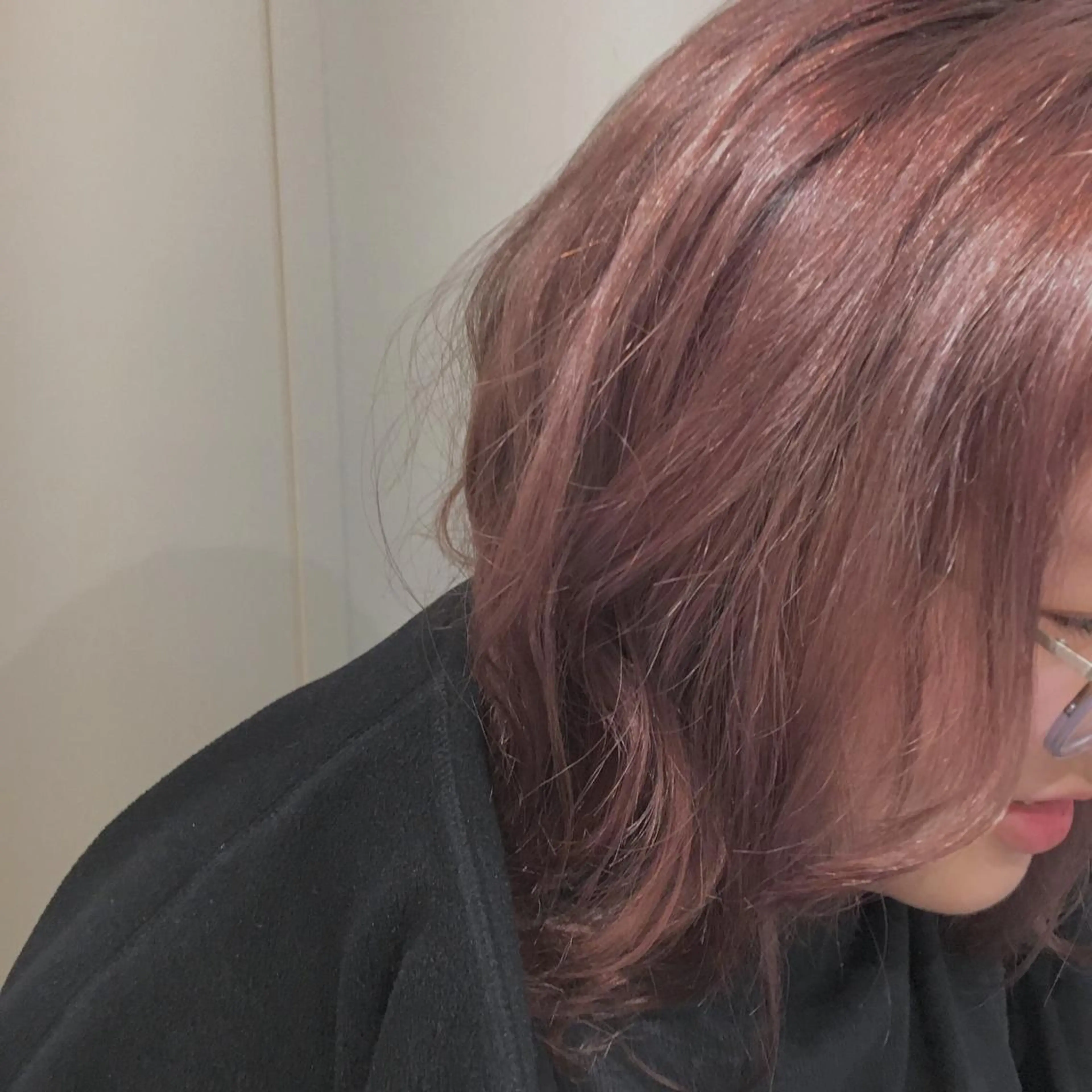ミディアム カラー ピンクカラー AR.MARA hair  studio所属・ウェーブパーマ サトウヒカルのヘアスタイル