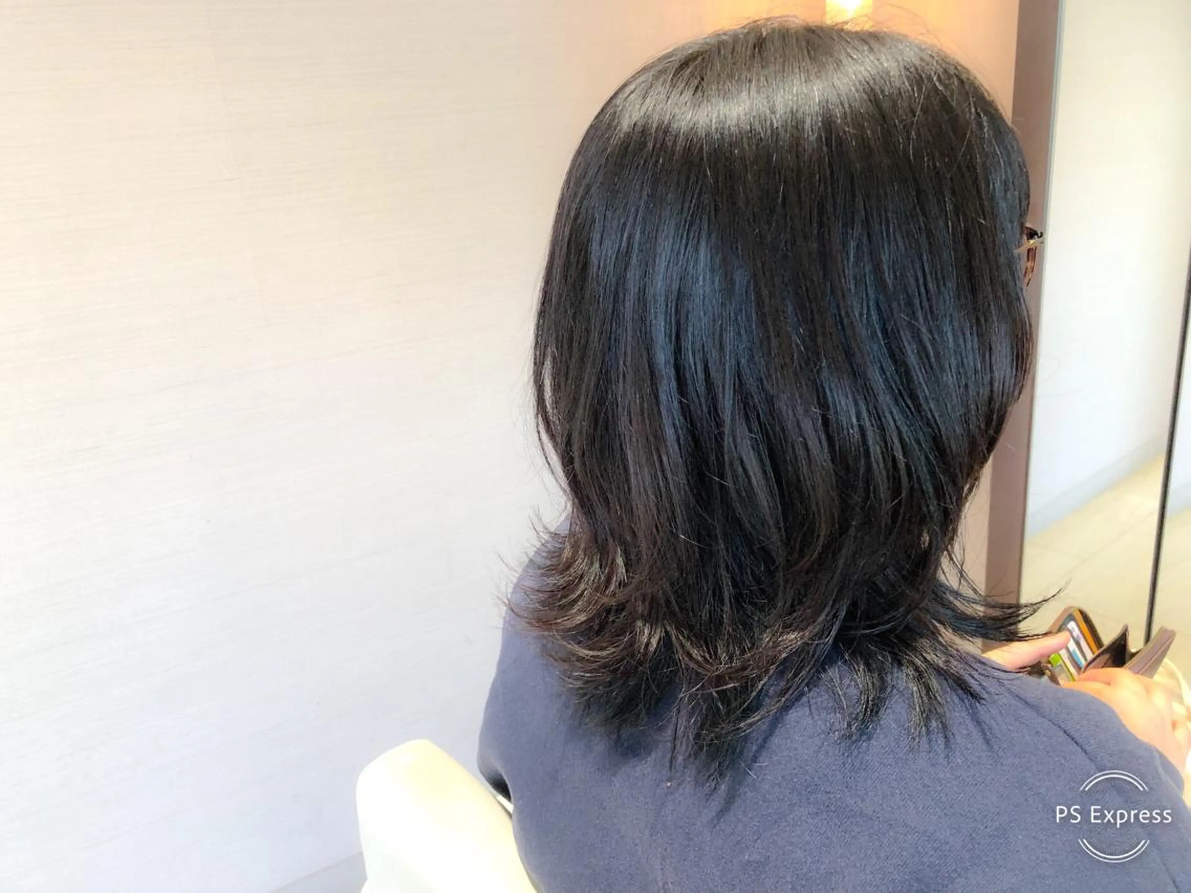 ミディアム カラー ハイレイヤー レイヤーカット ウルフカット 高澤 まなみのヘアスタイル