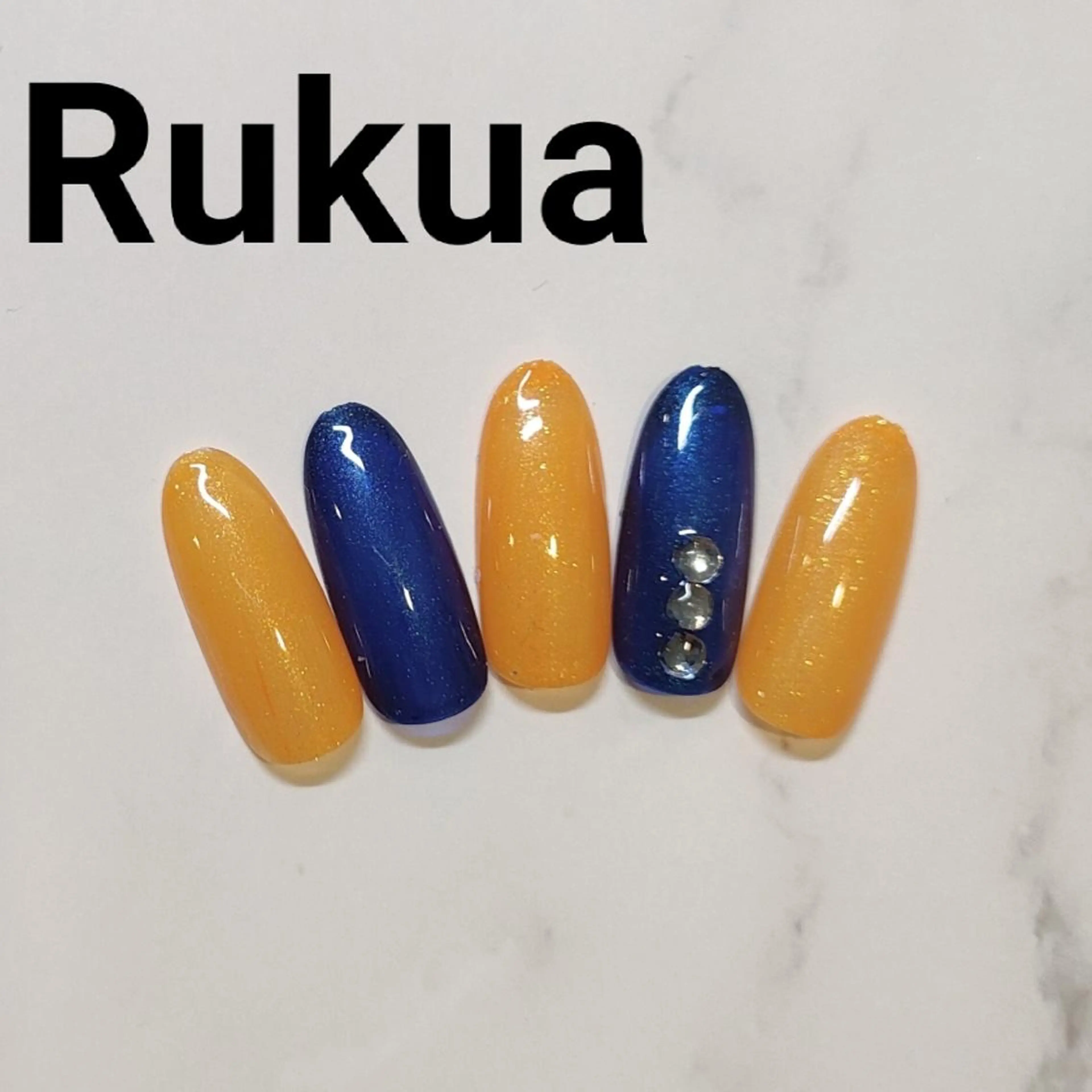 ネイル ハンドネイル 吉澤 友恵のネイルデザイン