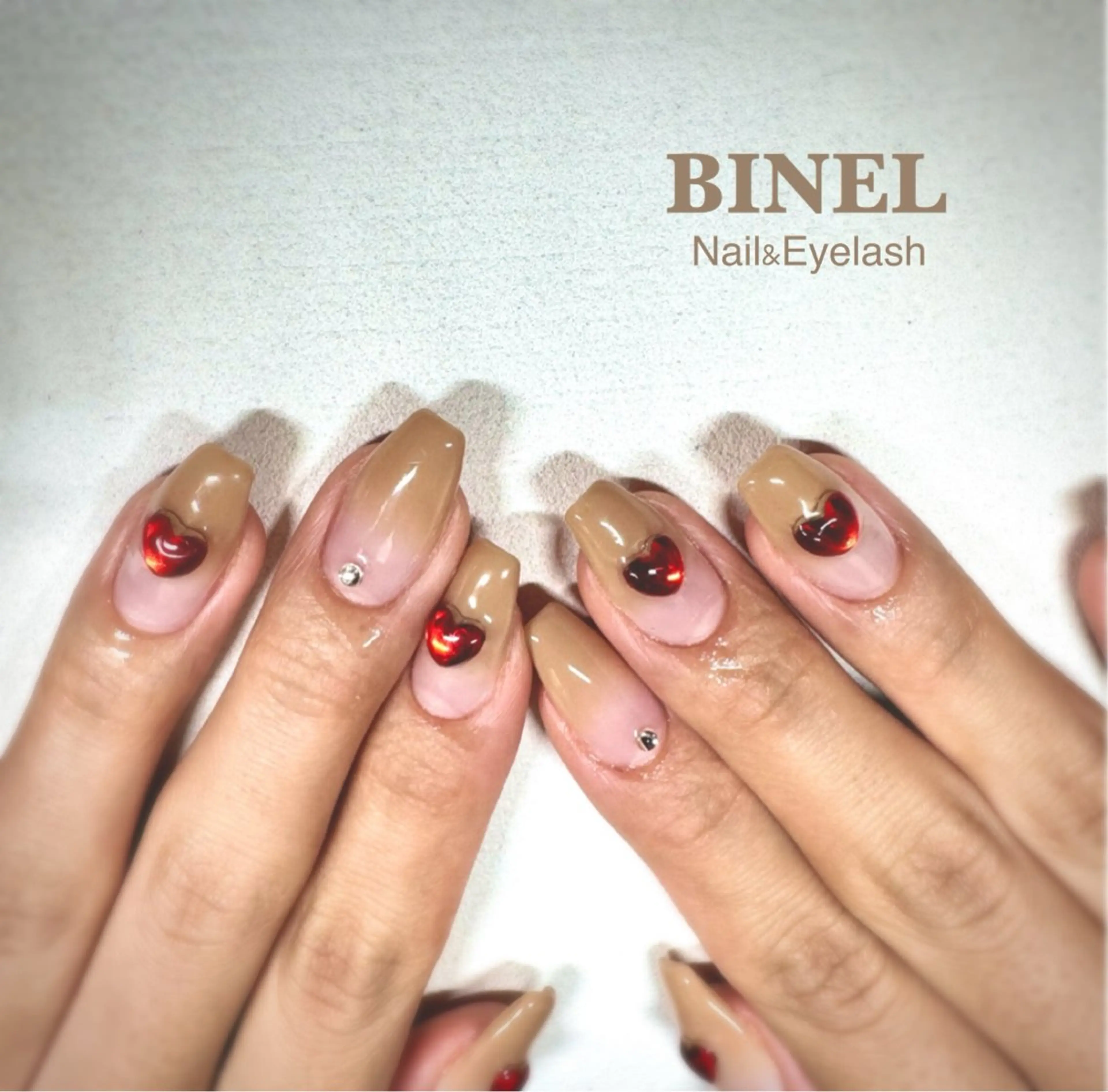 ネイル グラデーション ハンドネイル BINEL REINAのネイルデザイン