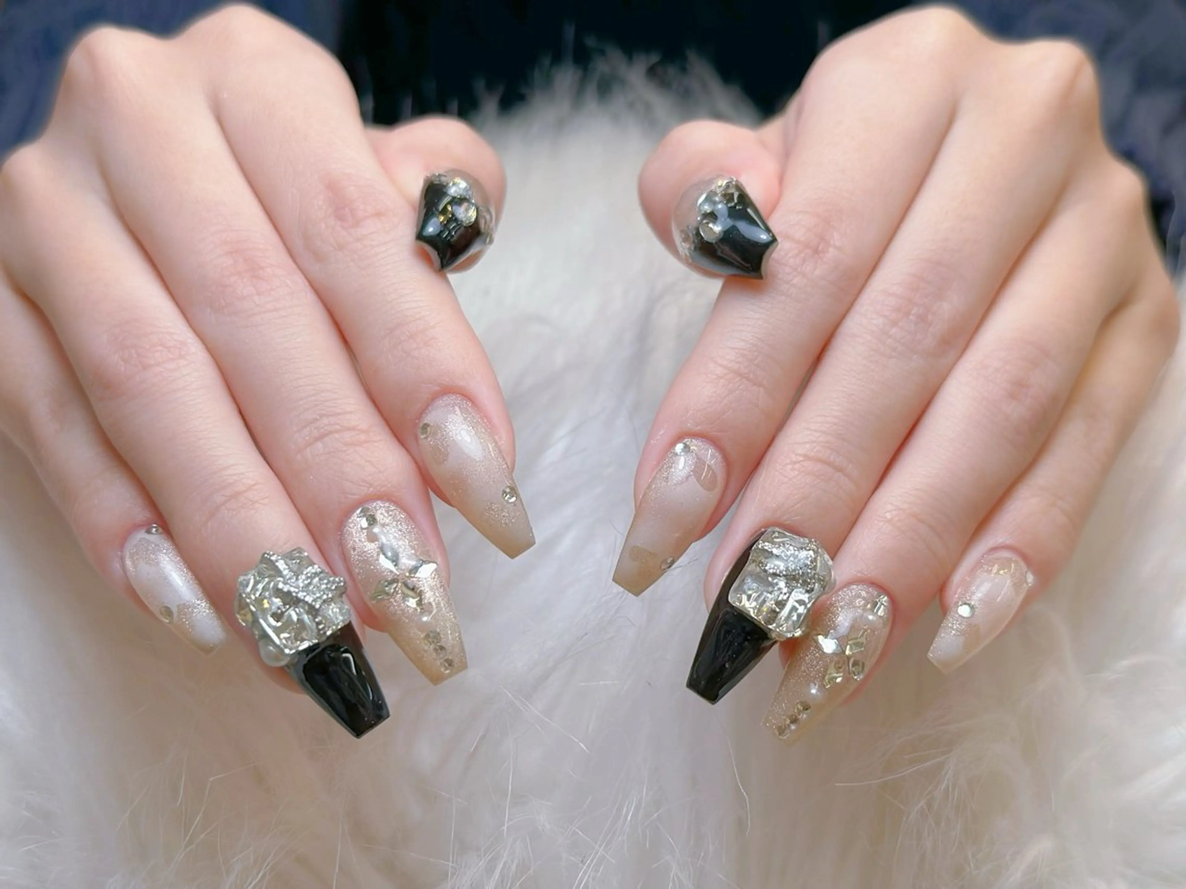 ネイル アートネイル 成人式 ジェルネイル ニュアンスネイル 夏ネイル ハンドネイル Nienail_ Luxeのネイルデザイン