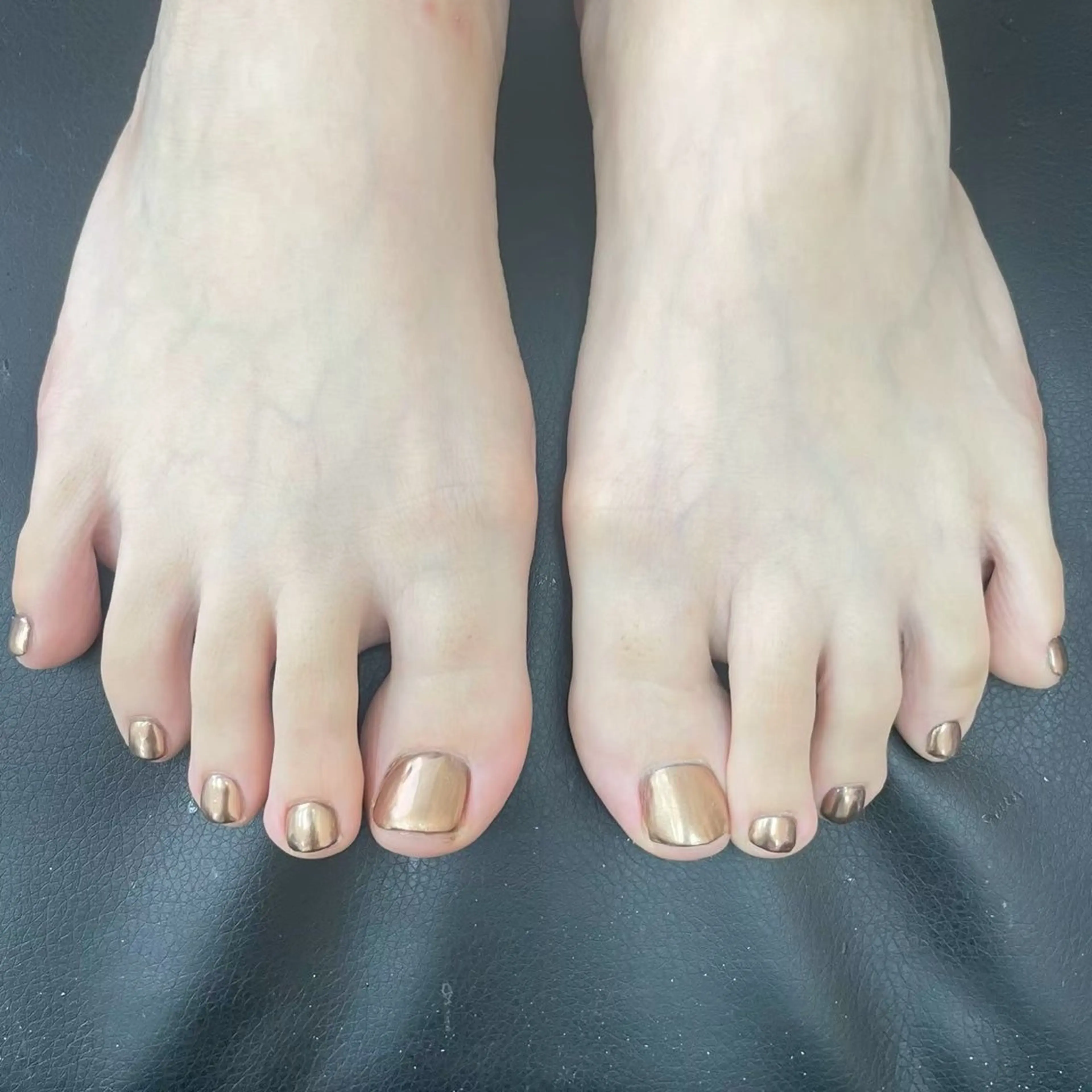 ネイル フットネイル ミラーネイル シンプルネイル Queen Stella所属・Quee Stllaのネイルデザイン