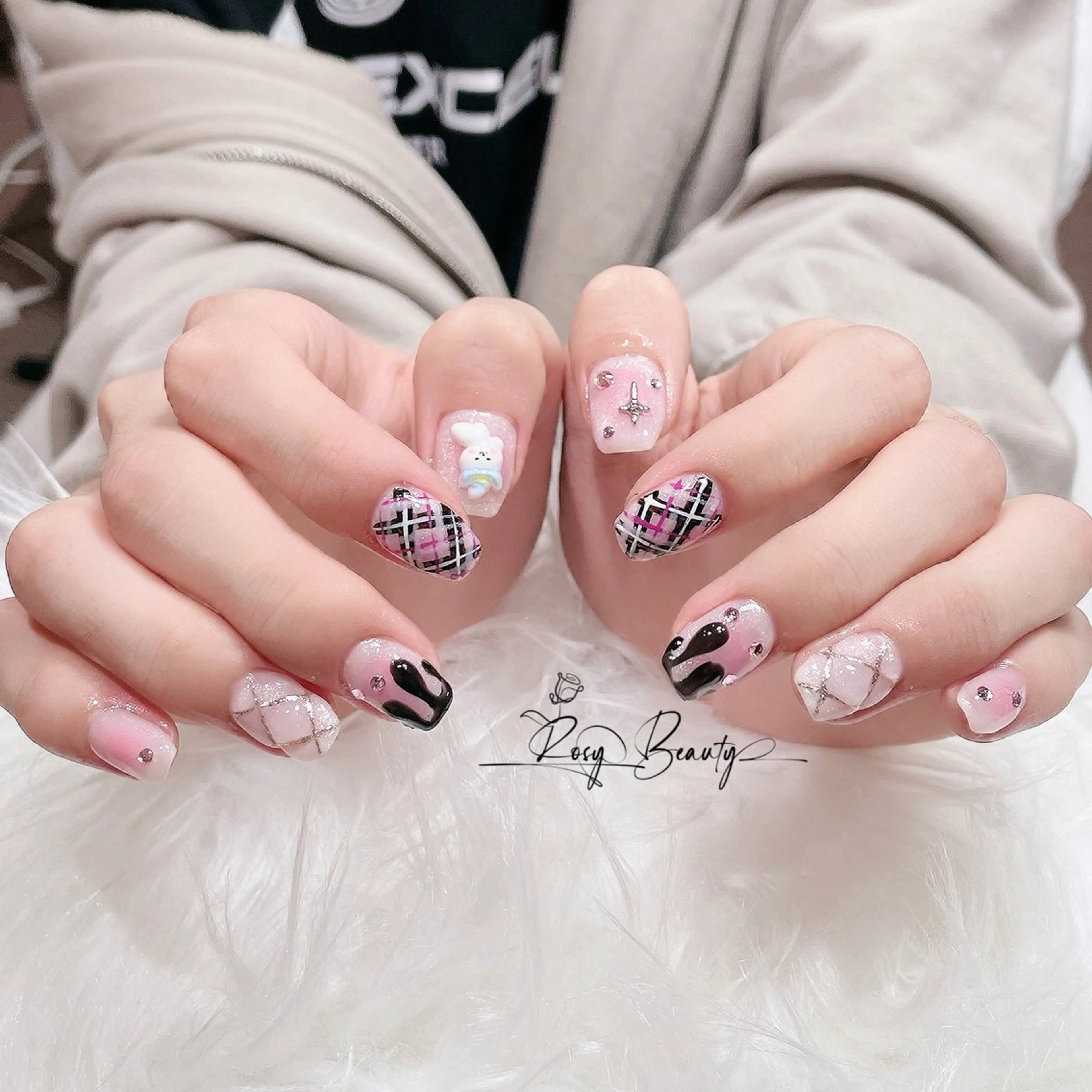 ネイル ハンドネイル RosyBeauty Salon所属・RosyBeauty Salonのネイルデザイン