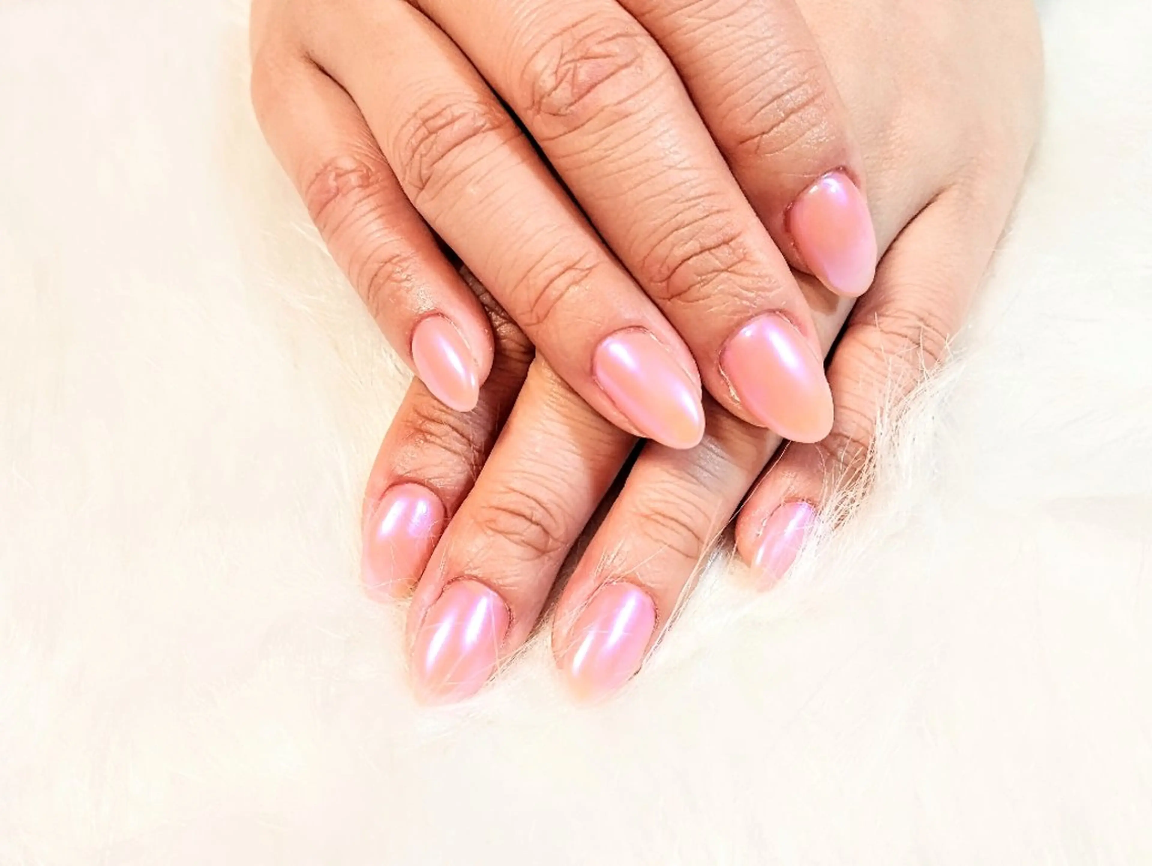 ネイル オーロラネイル ミラーネイル ＤI'A ネイルサロンのネイルデザイン