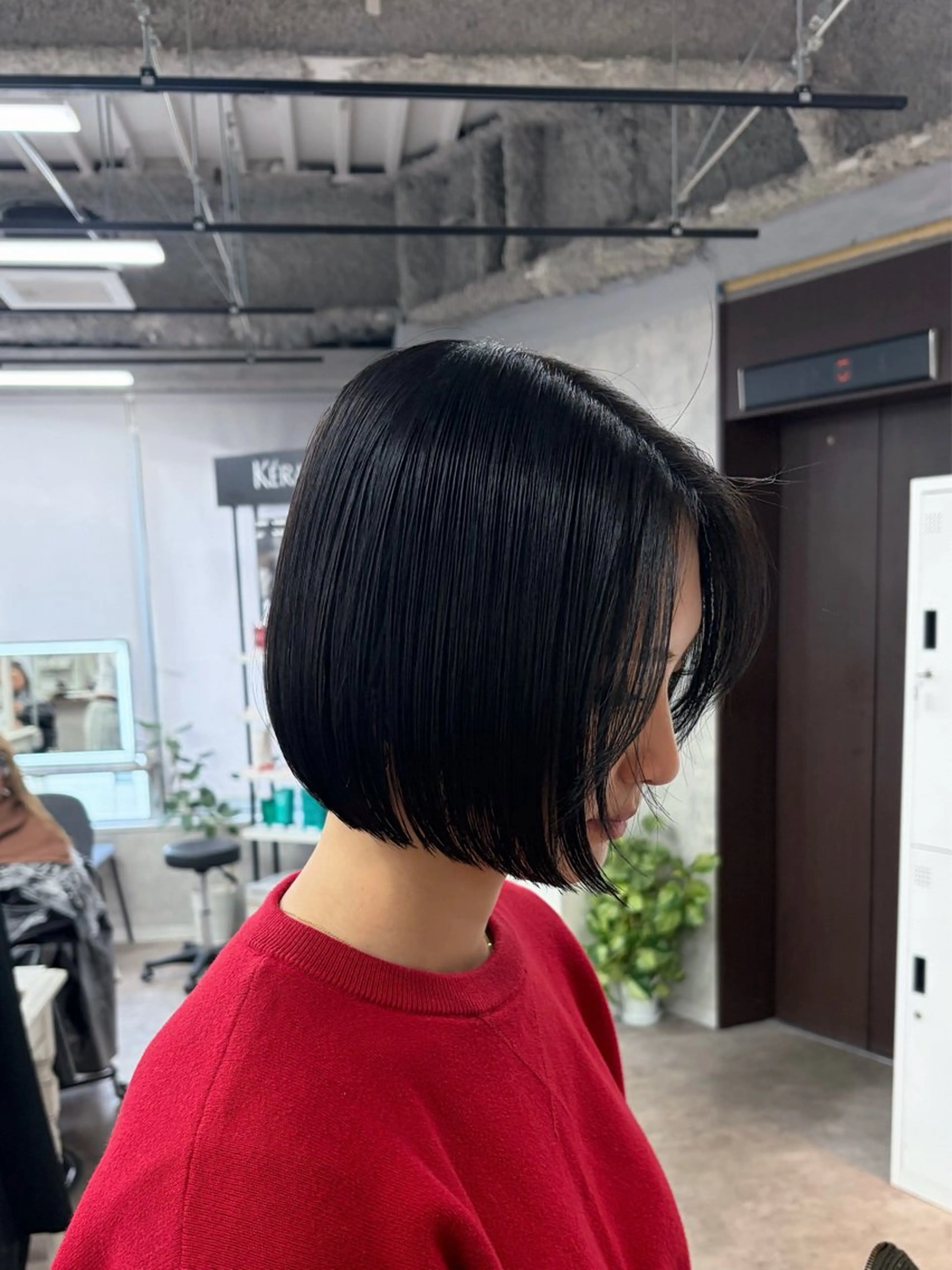 ショート カラー limitみづき🌙 ブリーチカラーのヘアスタイル