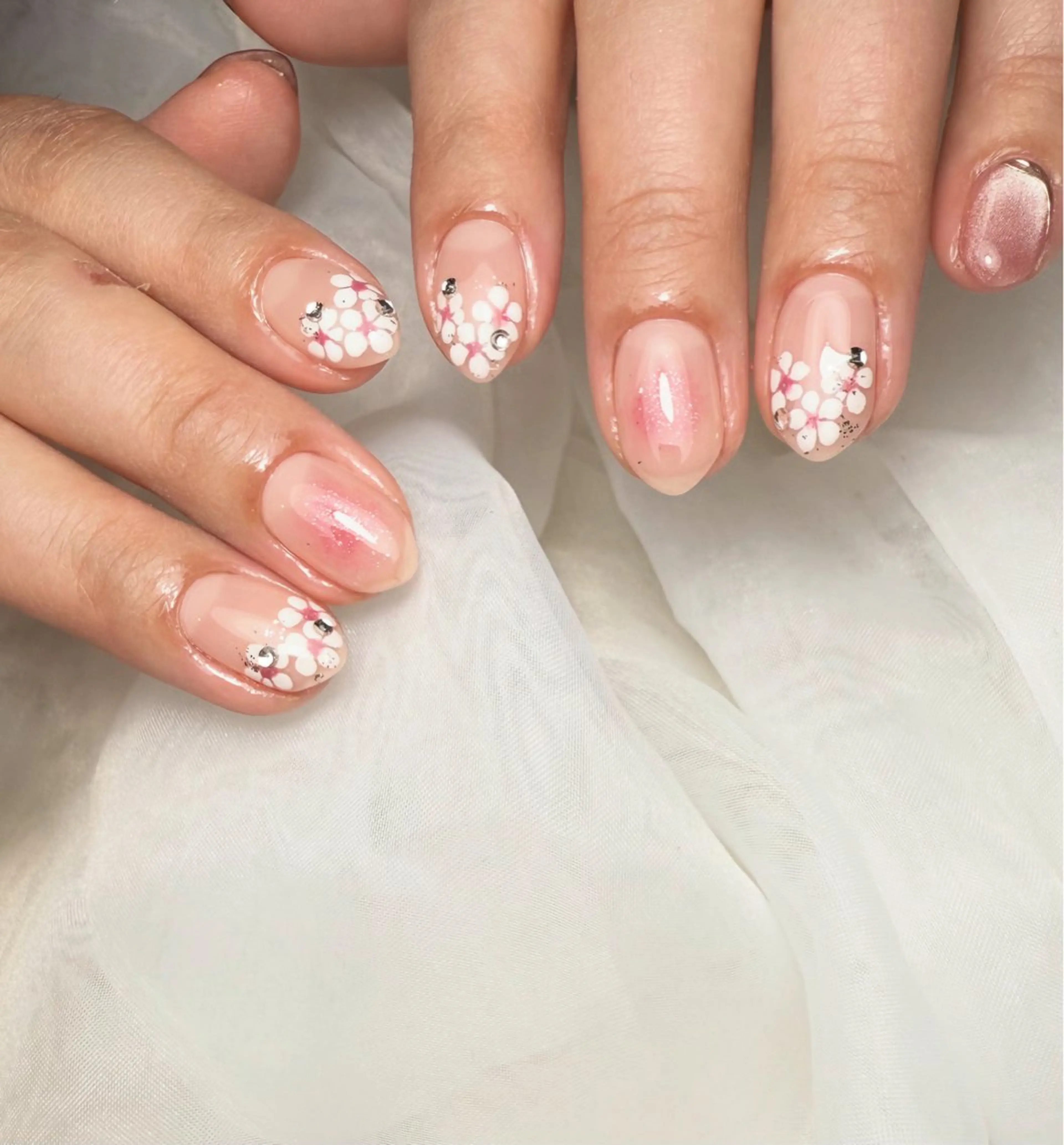 ネイル Blanc ブランのネイルデザイン